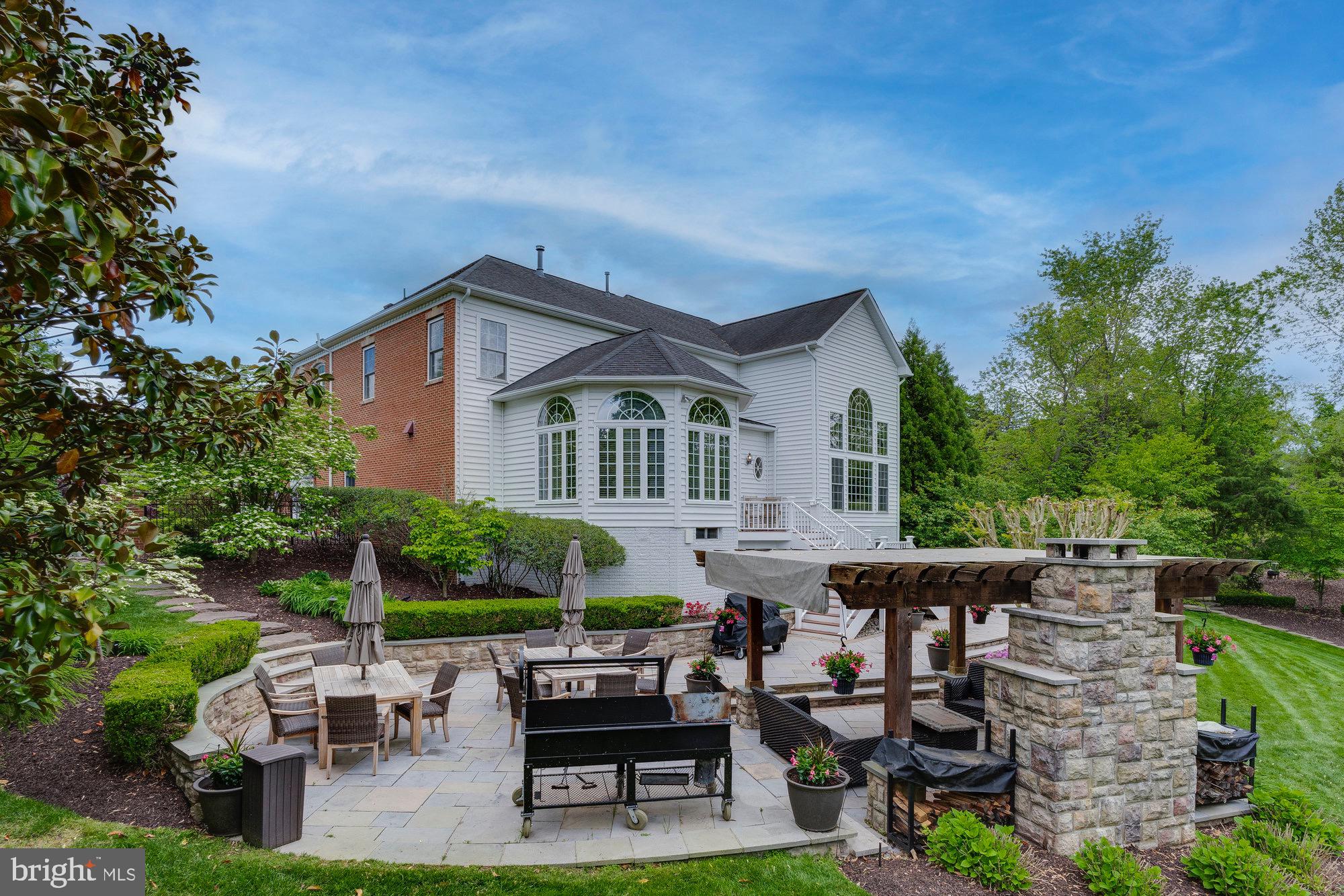 SQUIRES CREST - Residential