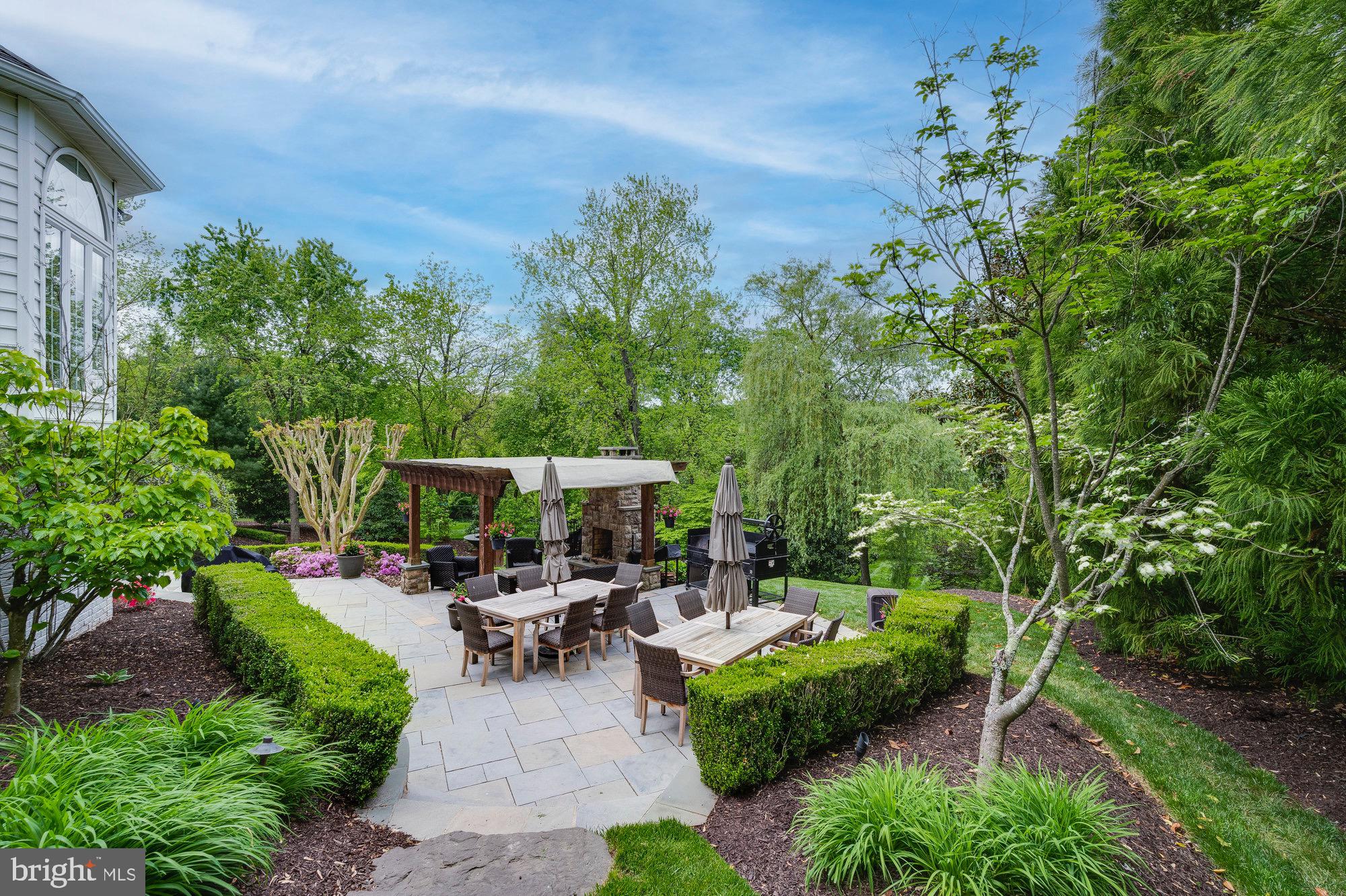 SQUIRES CREST - Residential