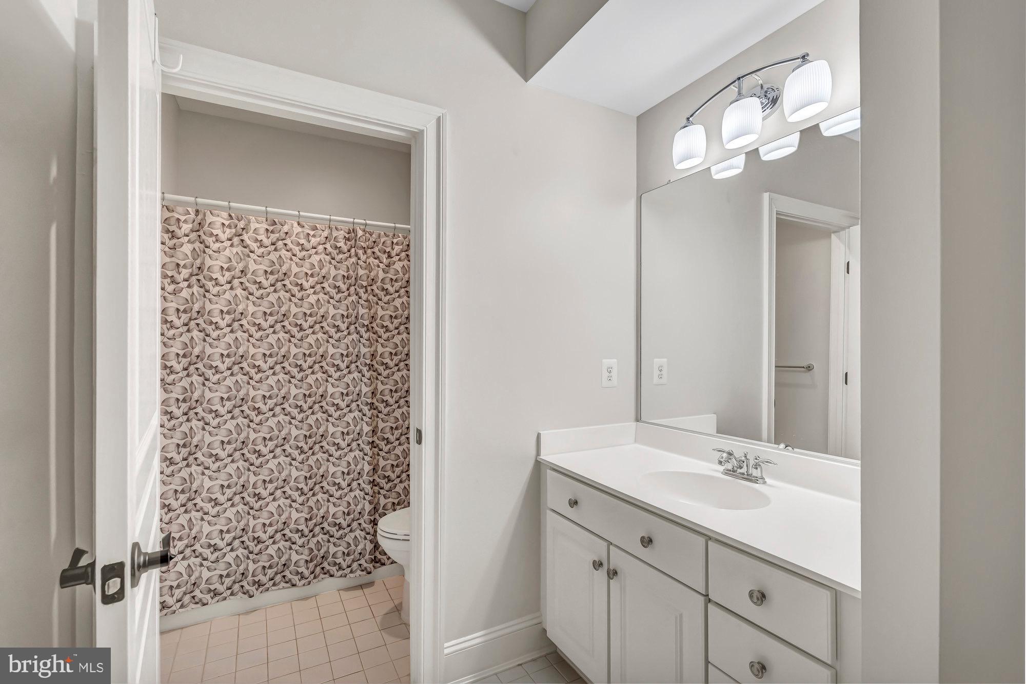 SQUIRES CREST - Residential