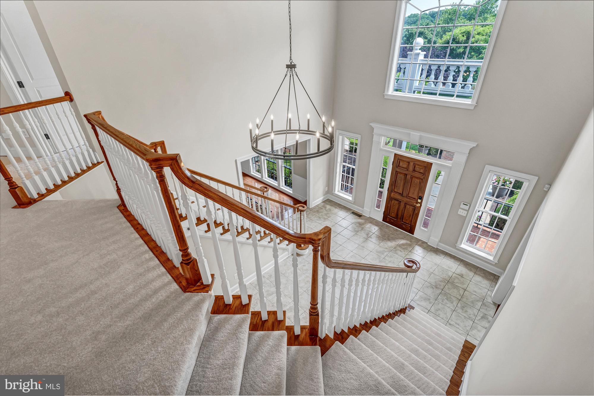 SQUIRES CREST - Residential