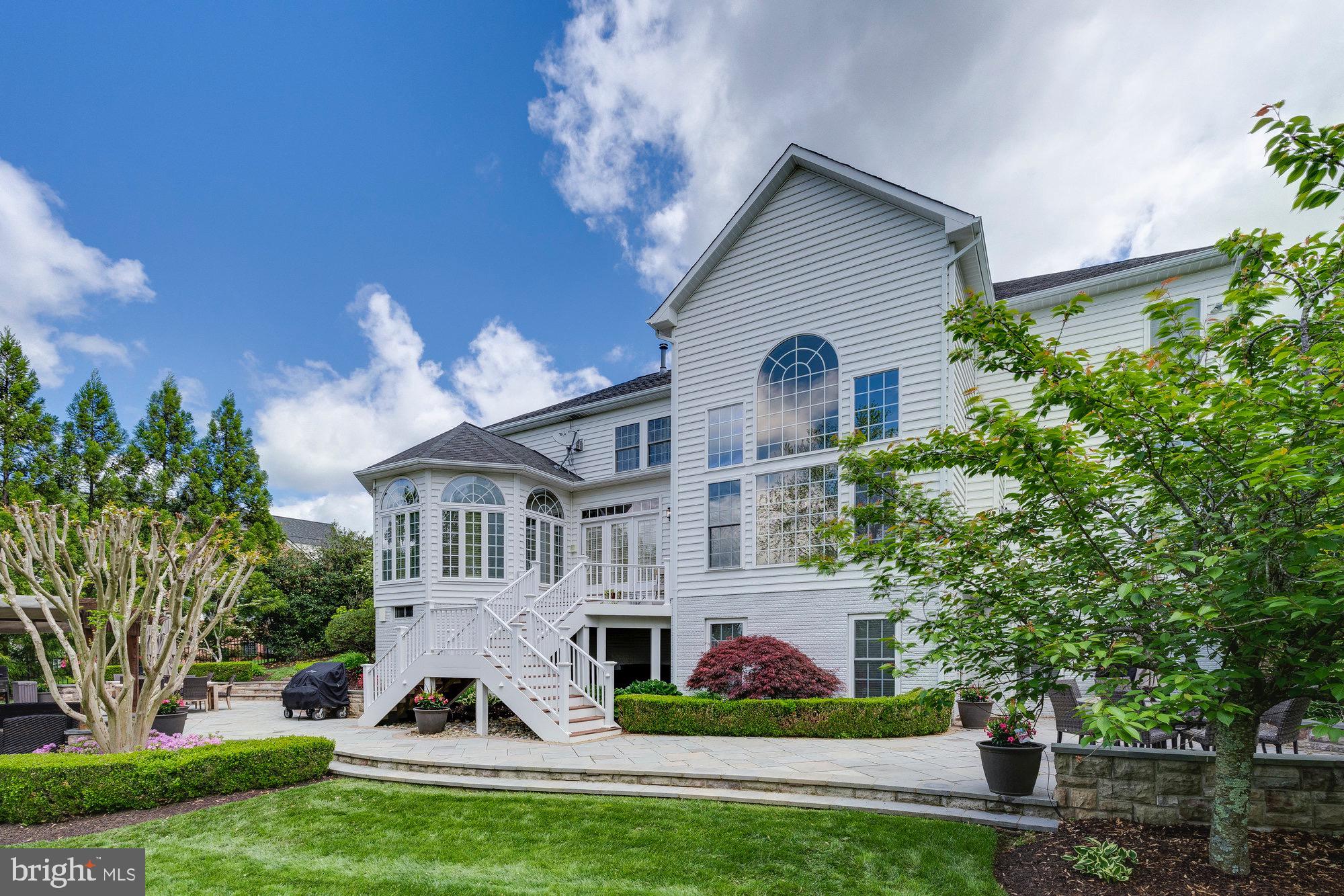 SQUIRES CREST - Residential