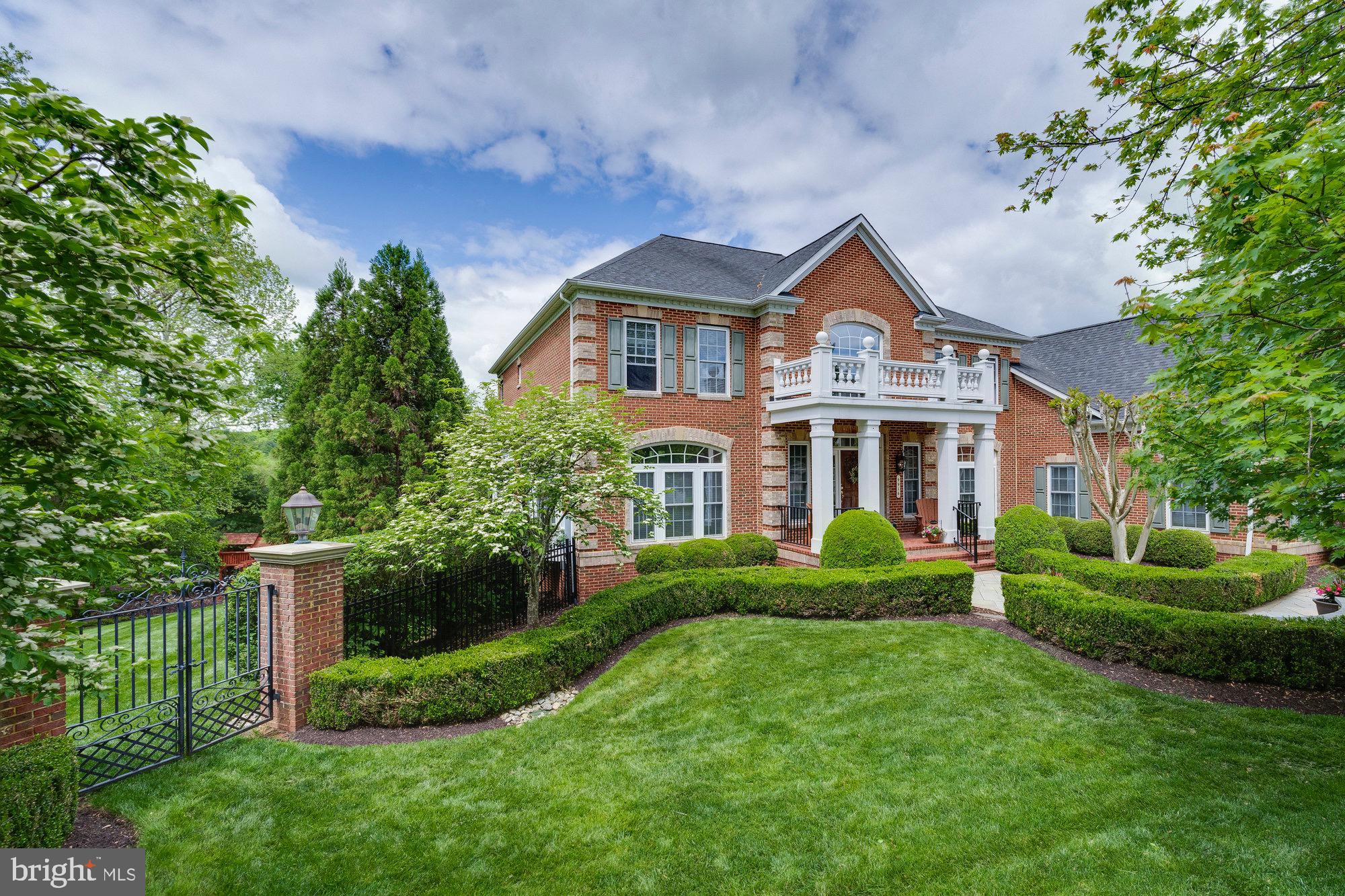 SQUIRES CREST - Residential