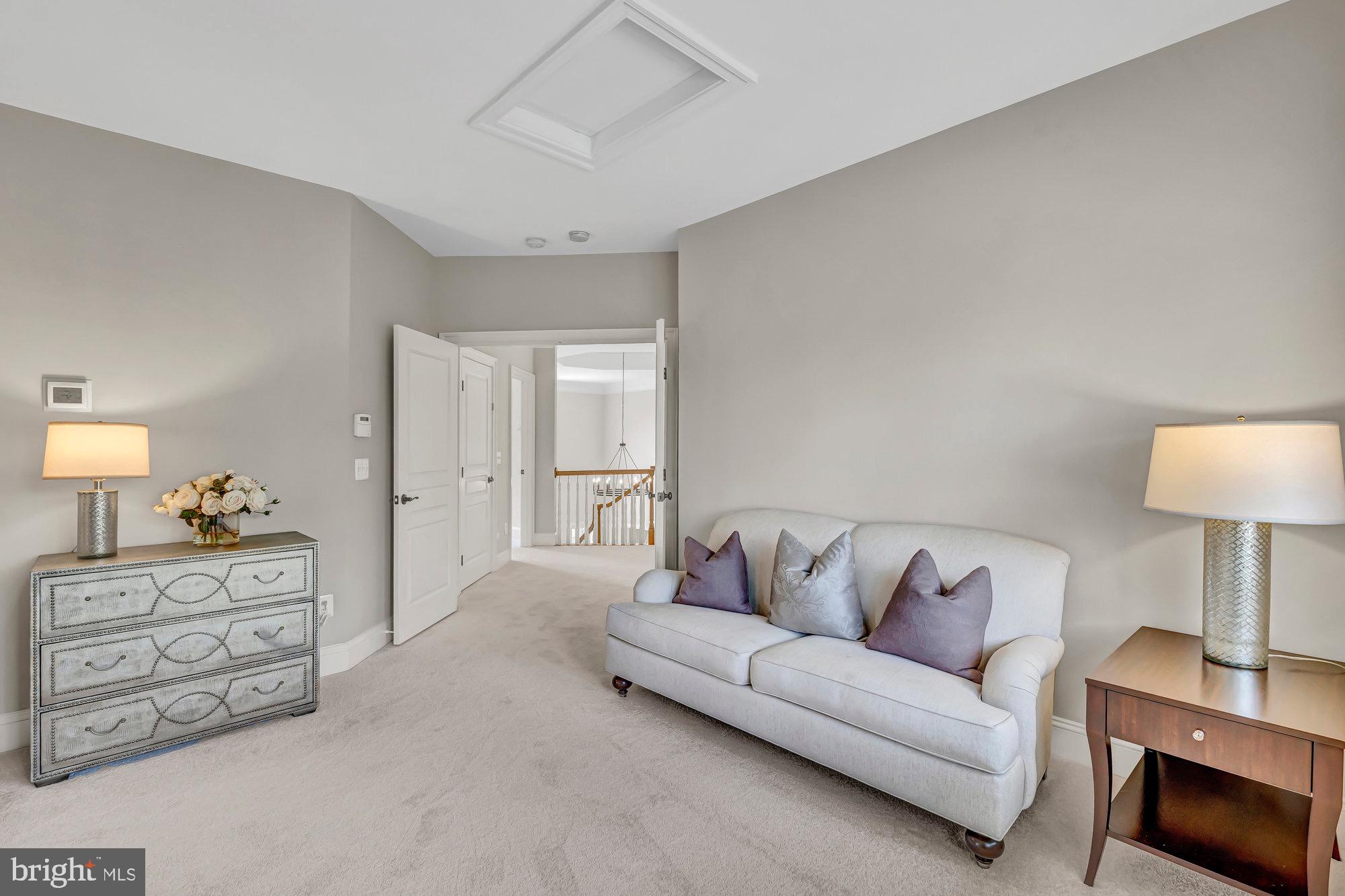 SQUIRES CREST - Residential