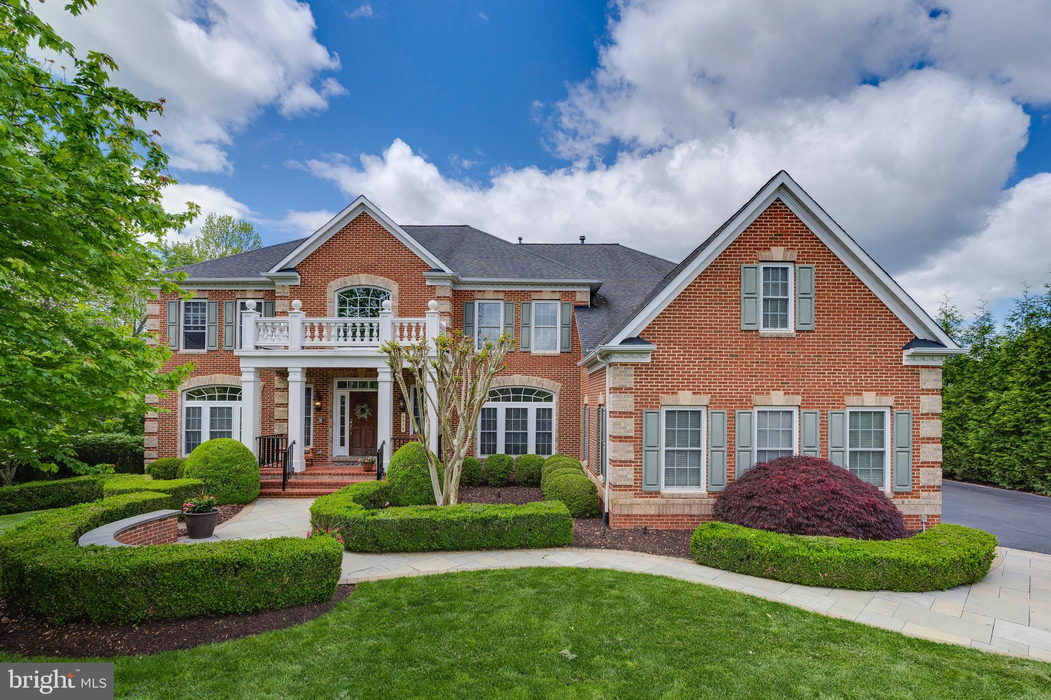 SQUIRES CREST - Residential