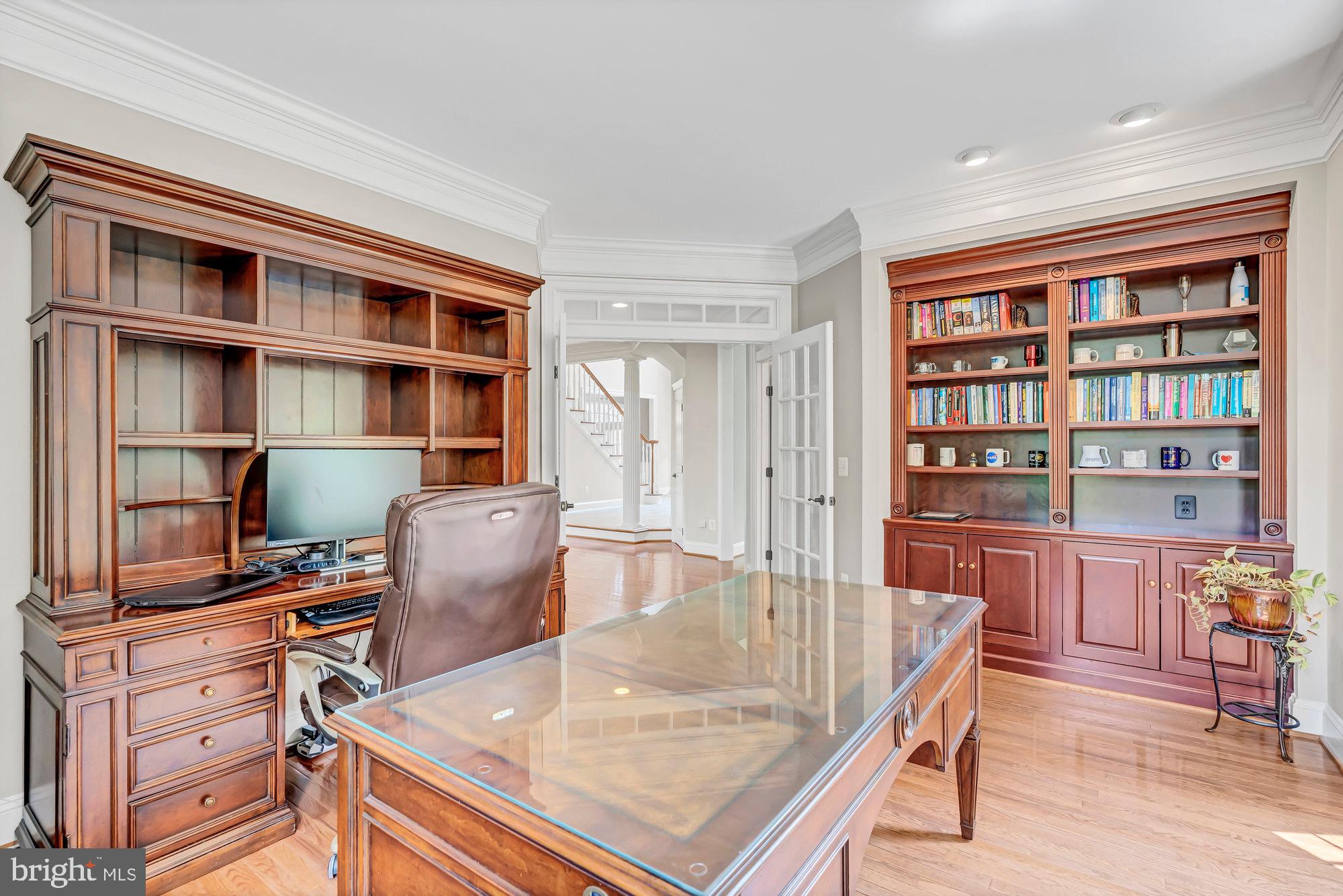 SQUIRES CREST - Residential