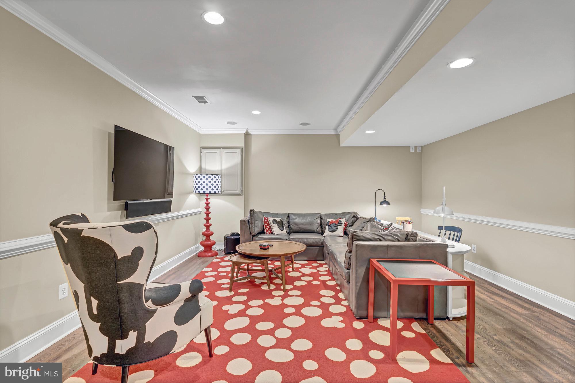 SQUIRES CREST - Residential