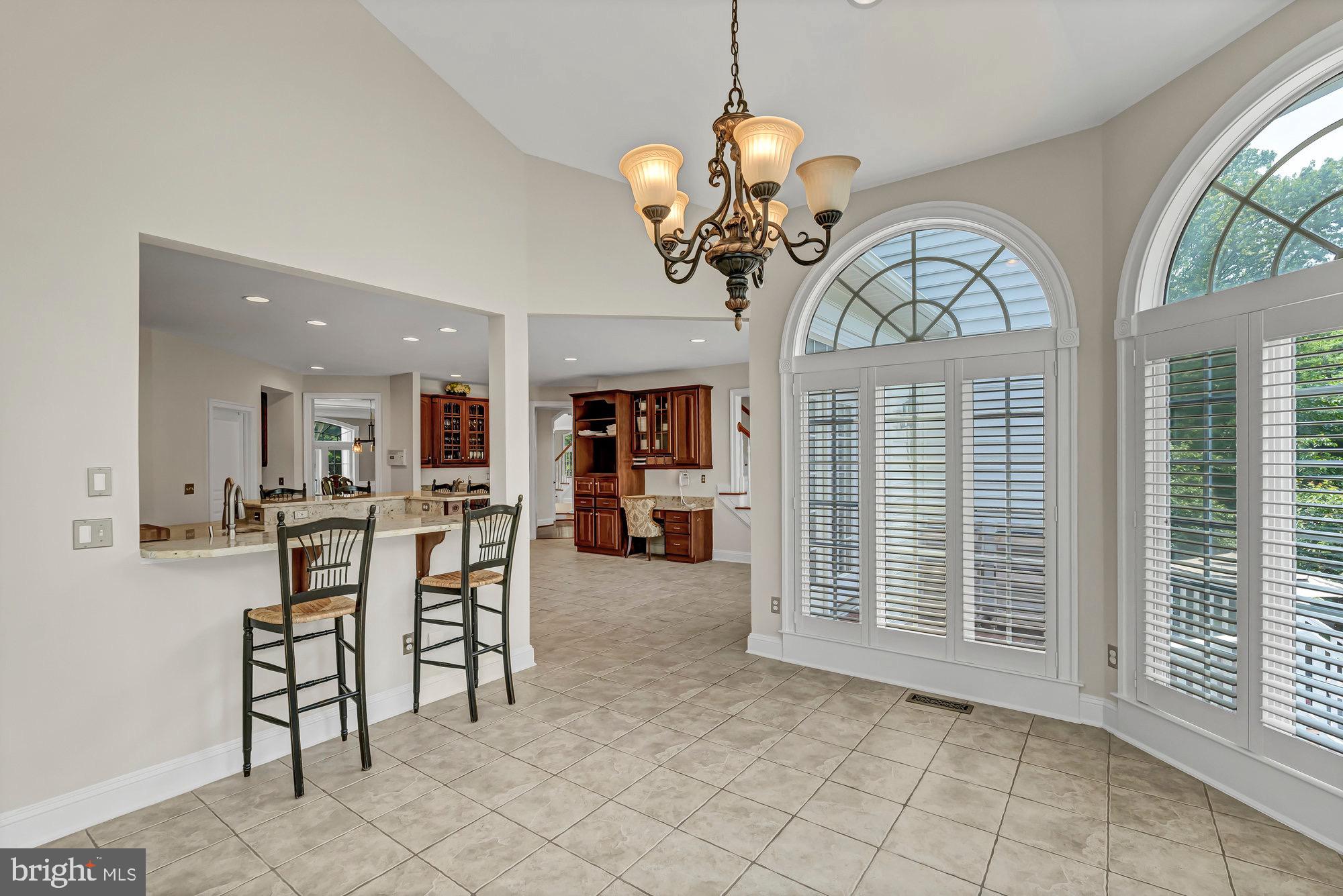 SQUIRES CREST - Residential