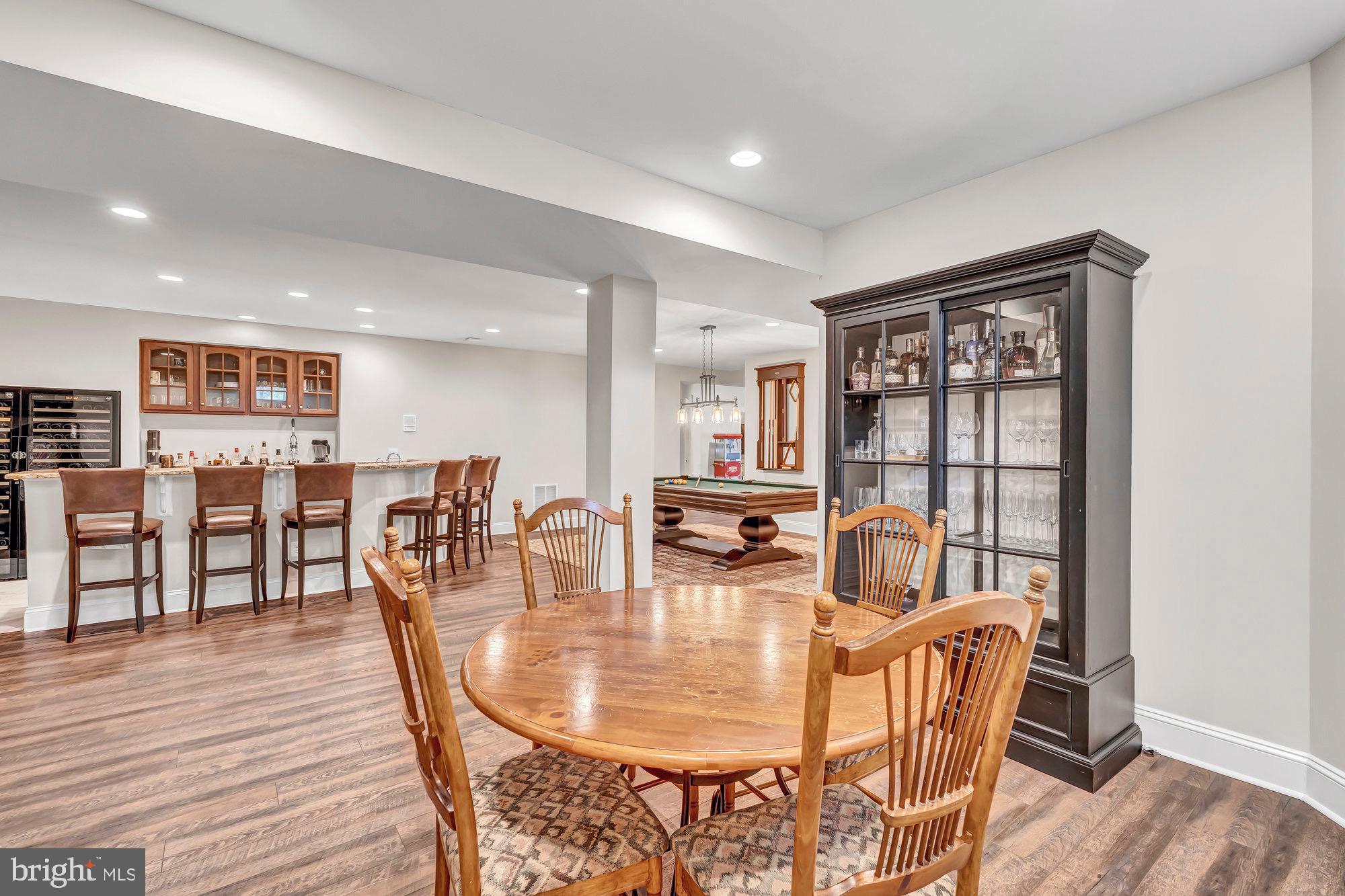 SQUIRES CREST - Residential