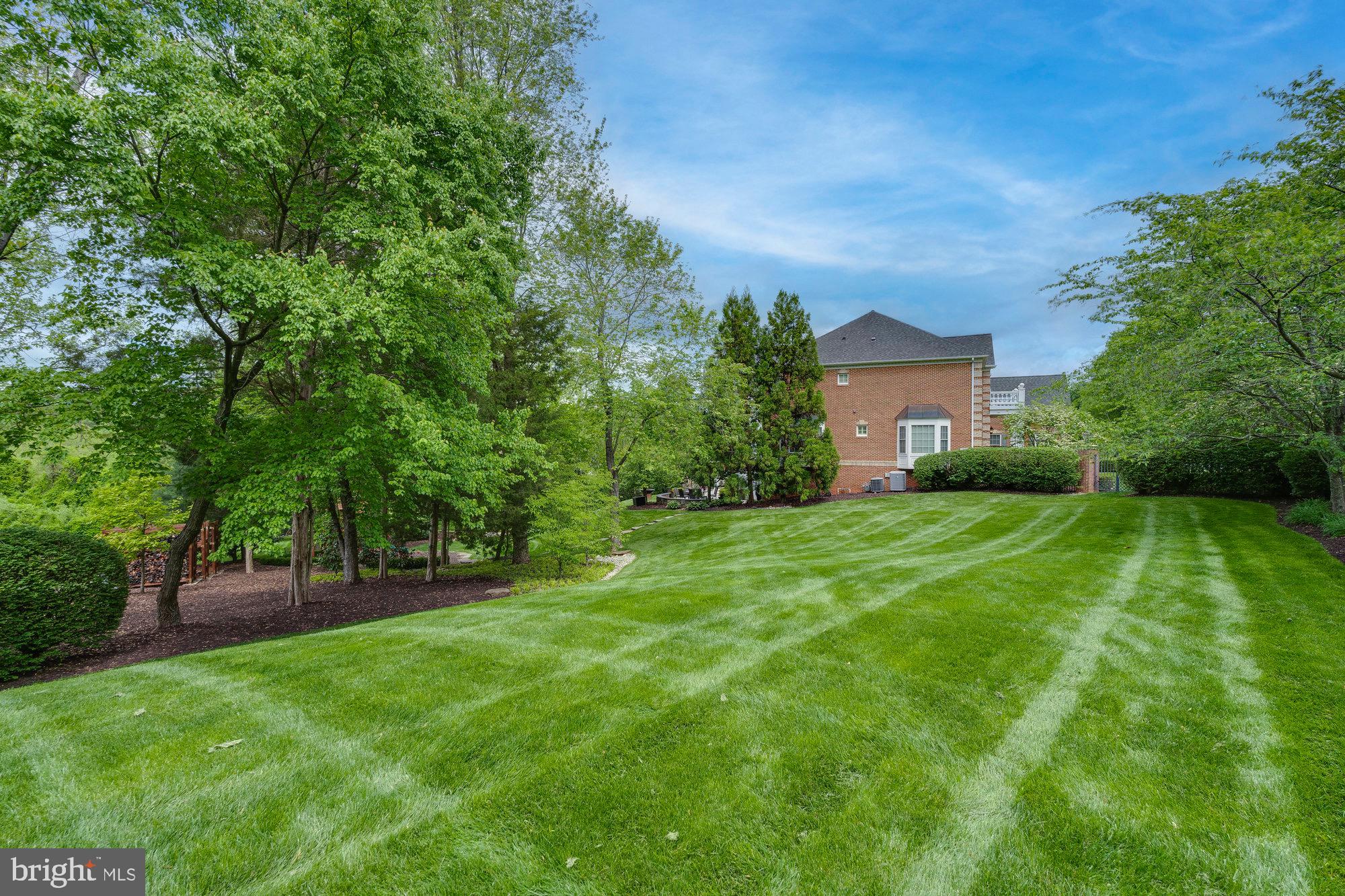 SQUIRES CREST - Residential