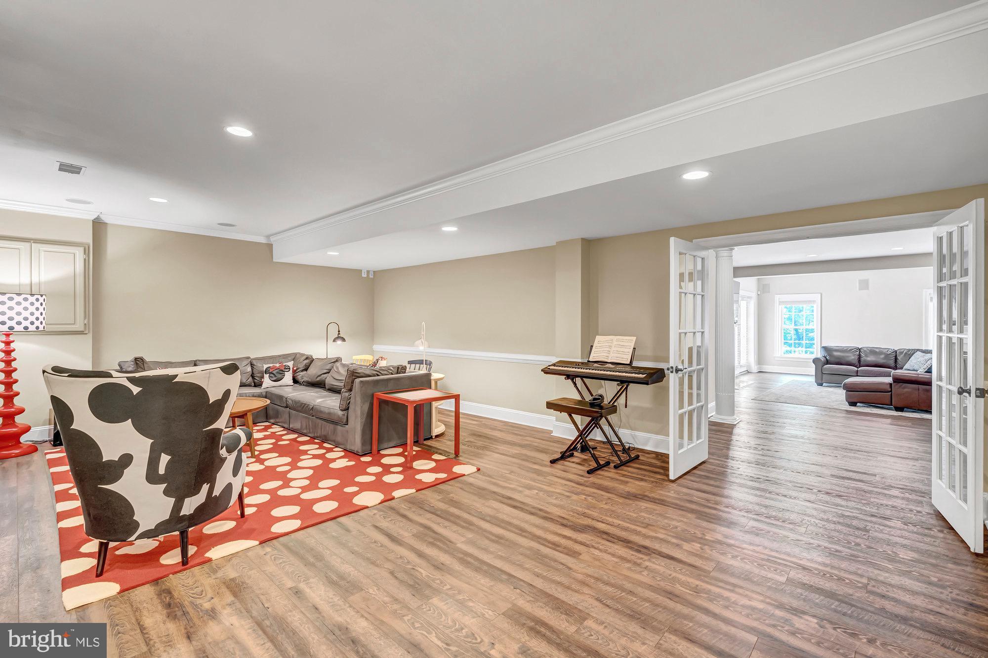 SQUIRES CREST - Residential