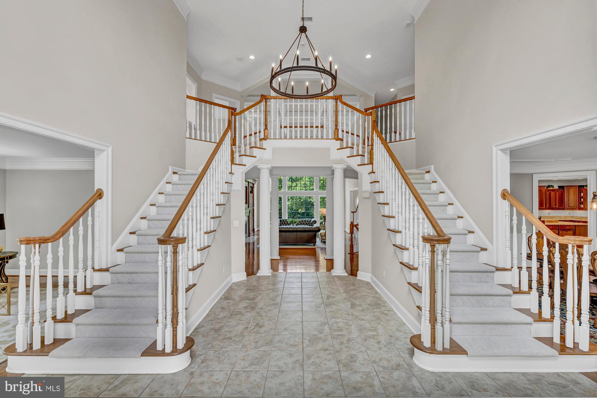 SQUIRES CREST - Residential