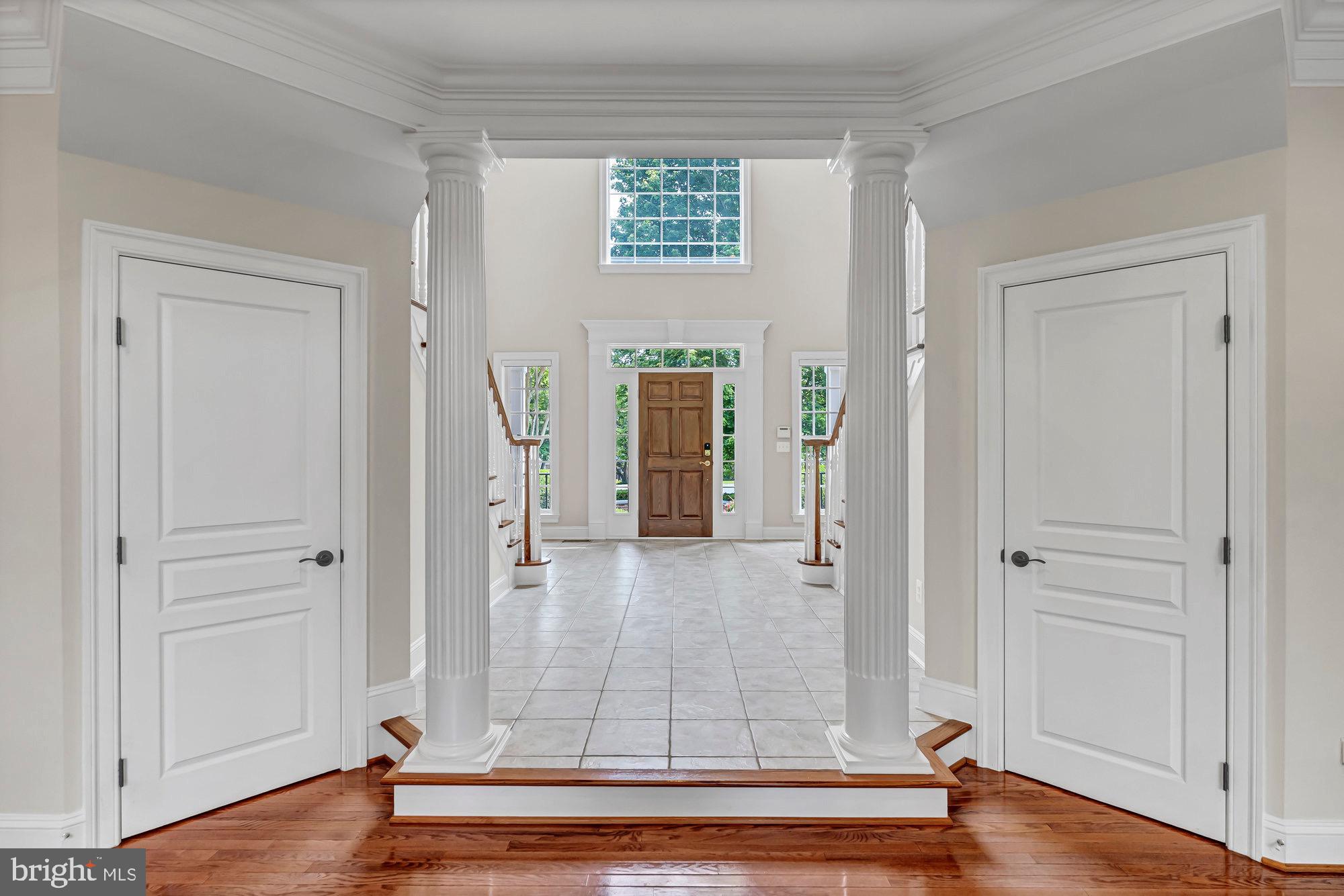 SQUIRES CREST - Residential