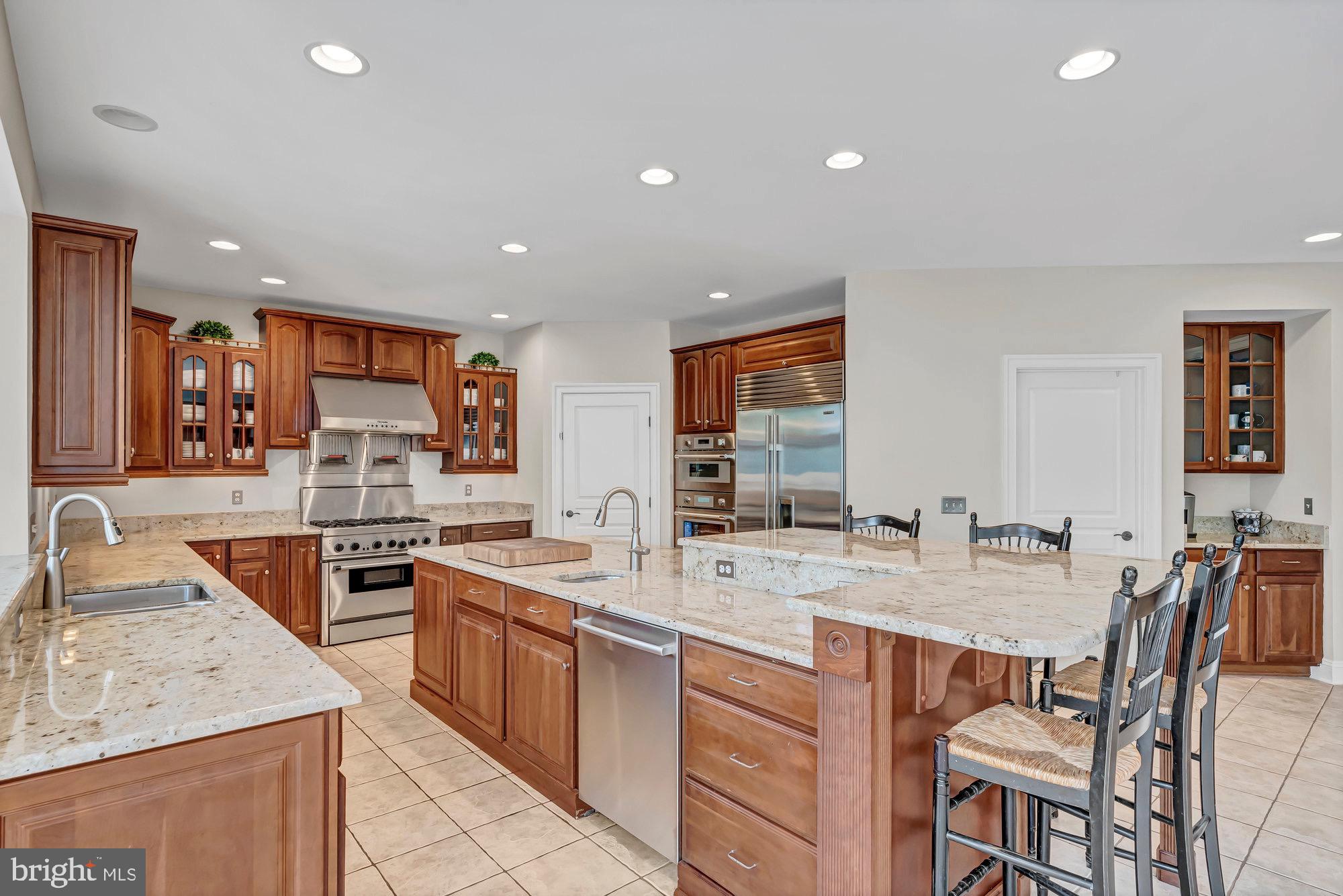 SQUIRES CREST - Residential