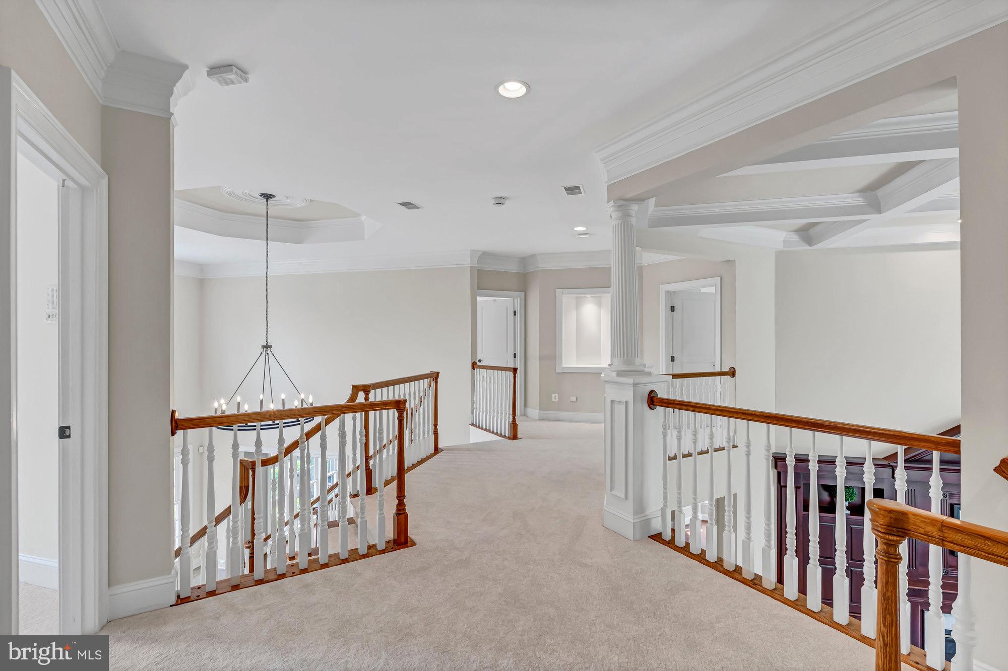 SQUIRES CREST - Residential