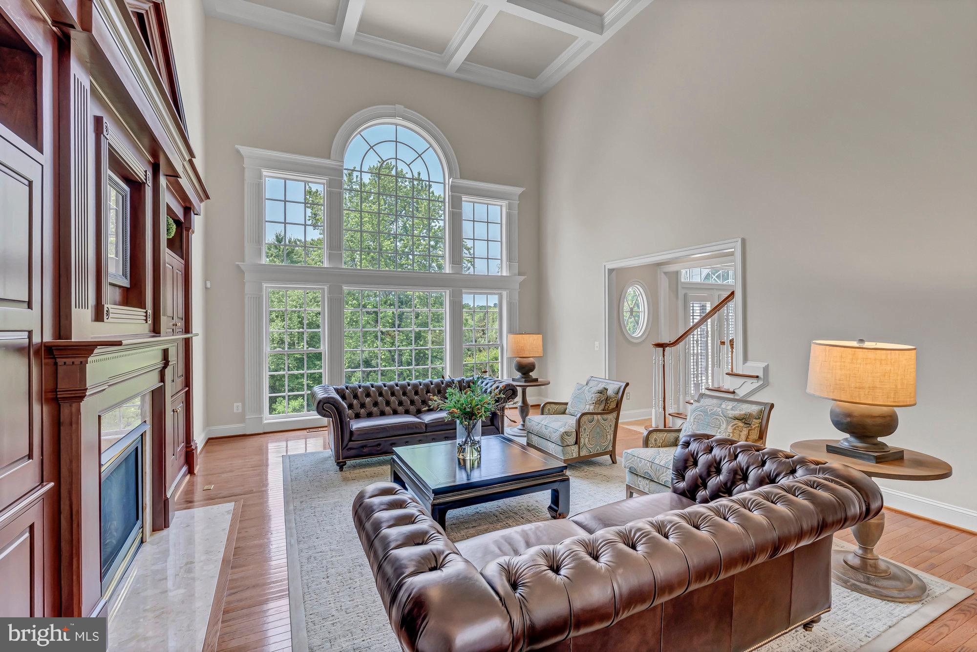 SQUIRES CREST - Residential