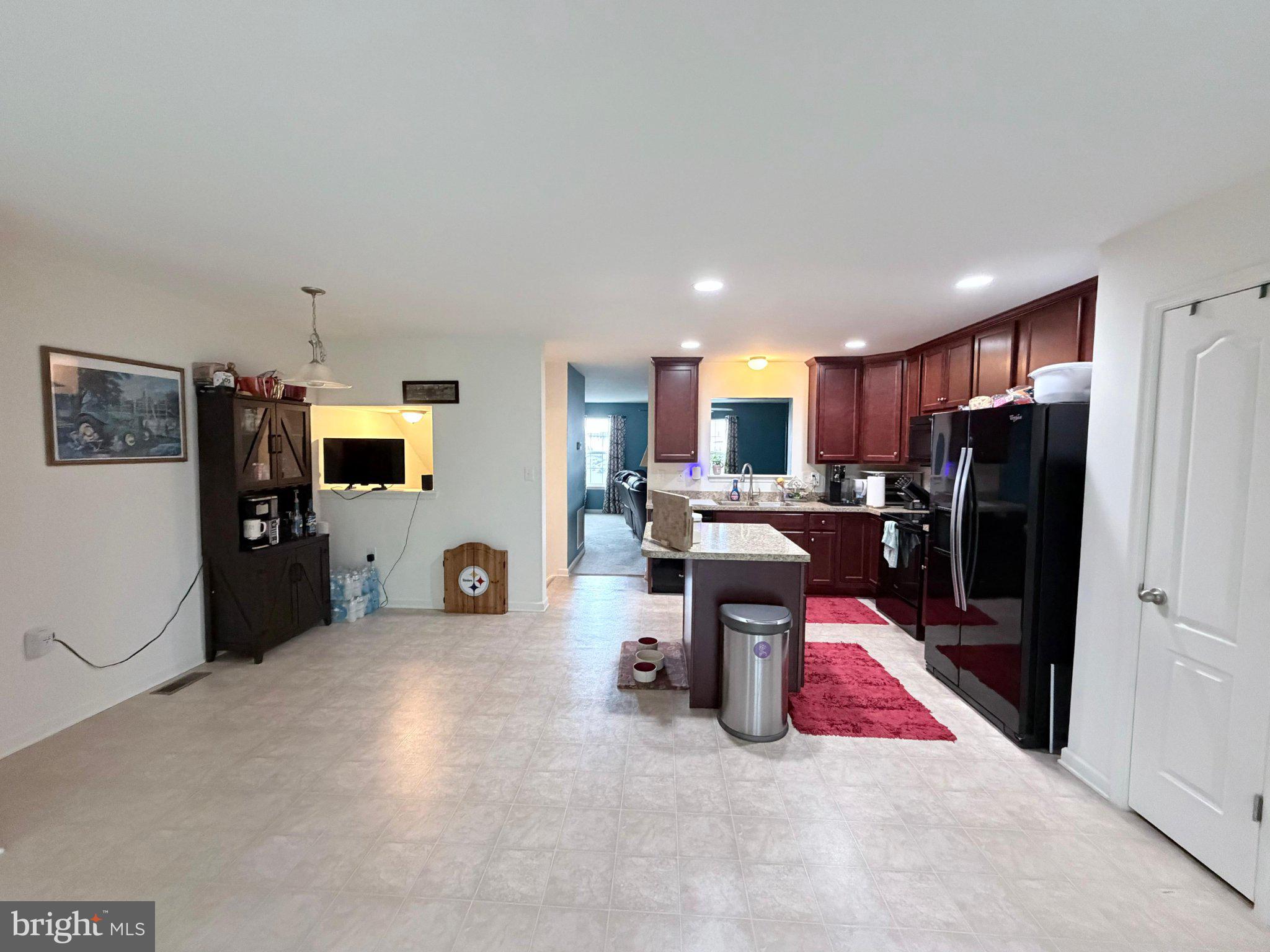 MANOR PARK - Residential