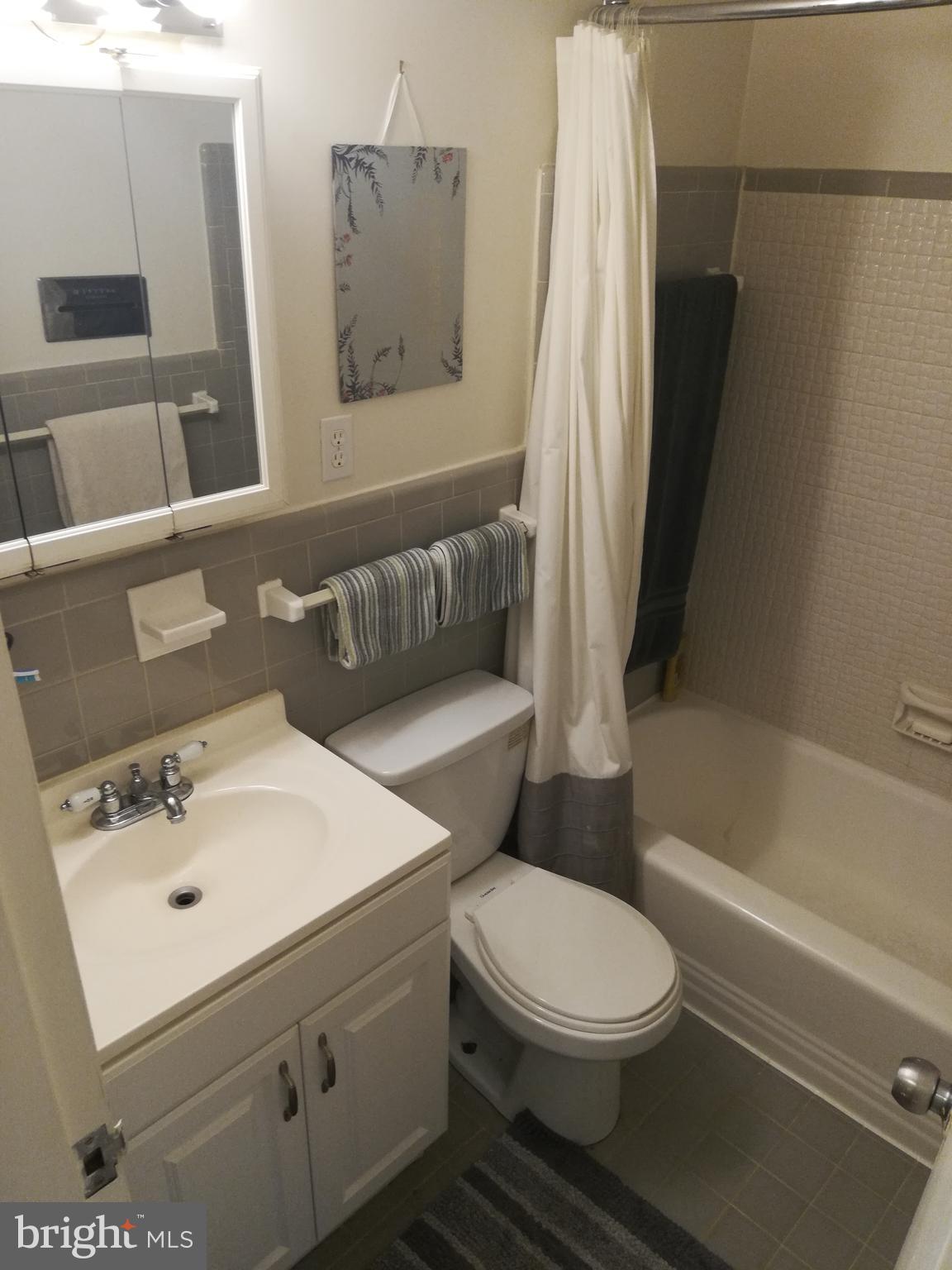 GROSVENOR PARK - Residential Lease