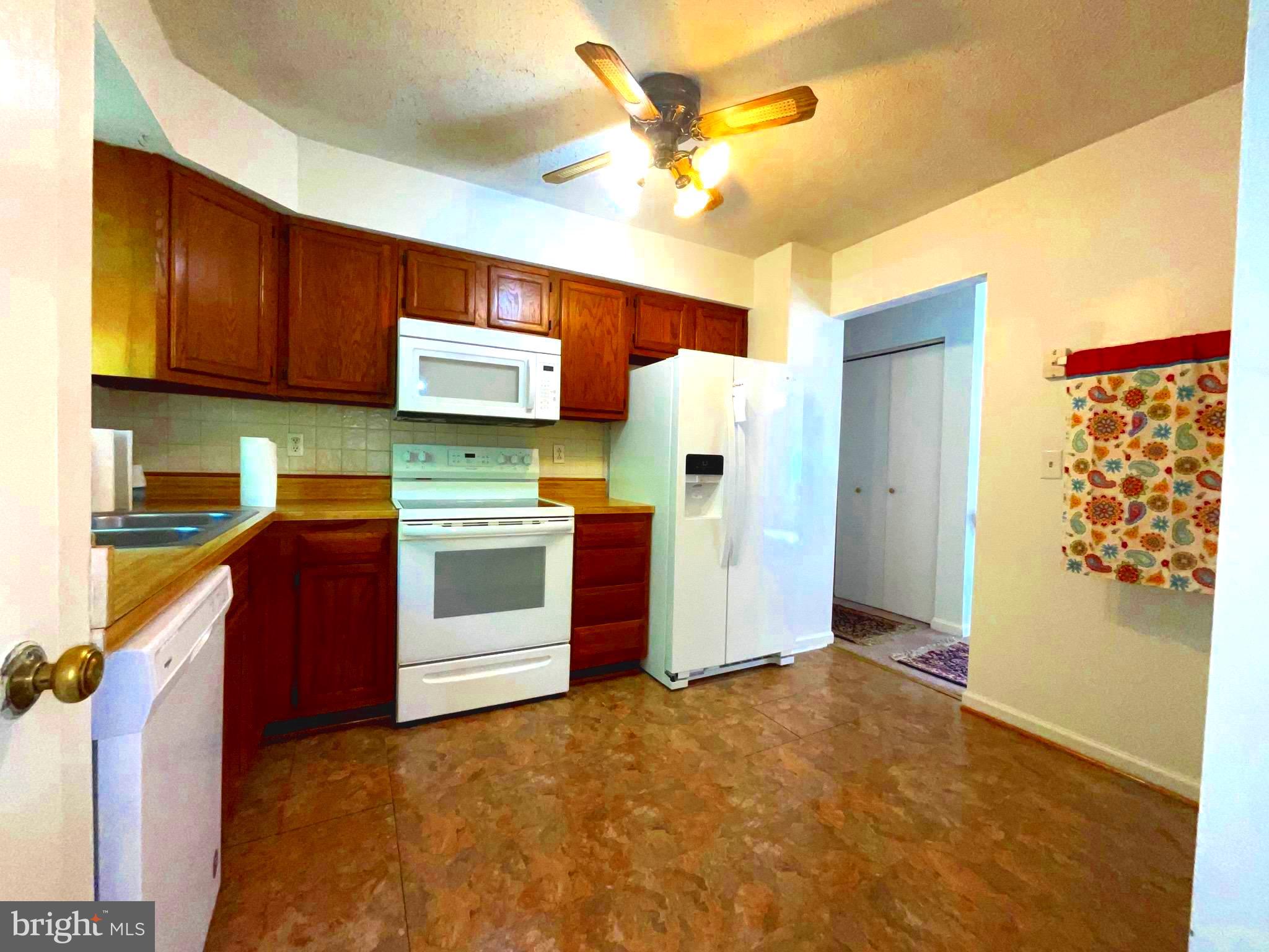 KNOLLS OF DUMFRIES - Residential