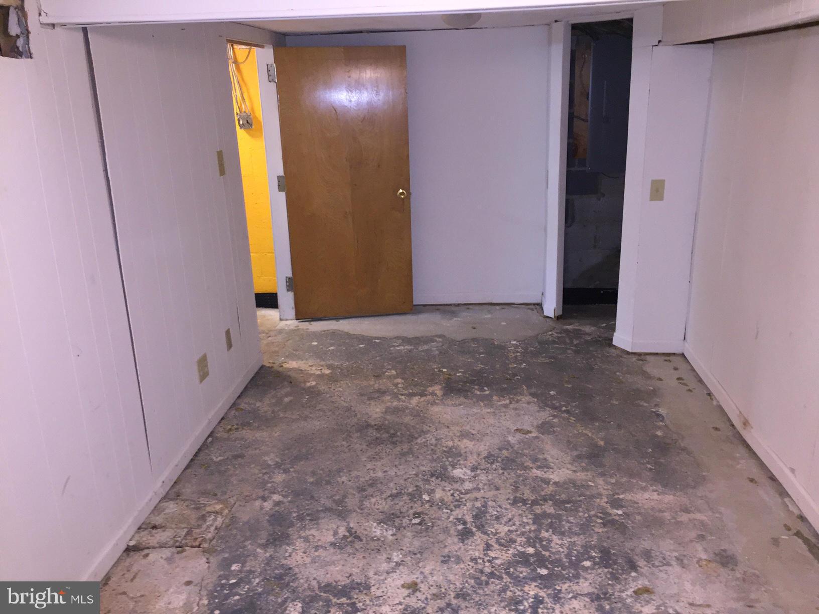 WEST LANHAM HILLS - Residential