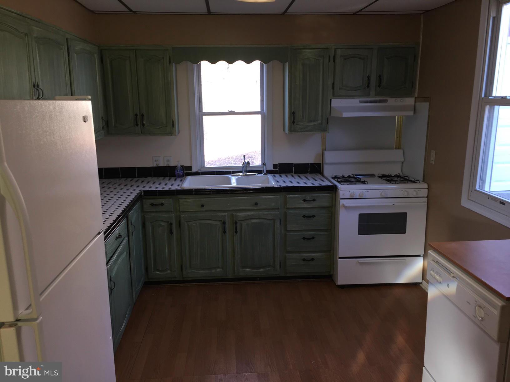 WEST LANHAM HILLS - Residential