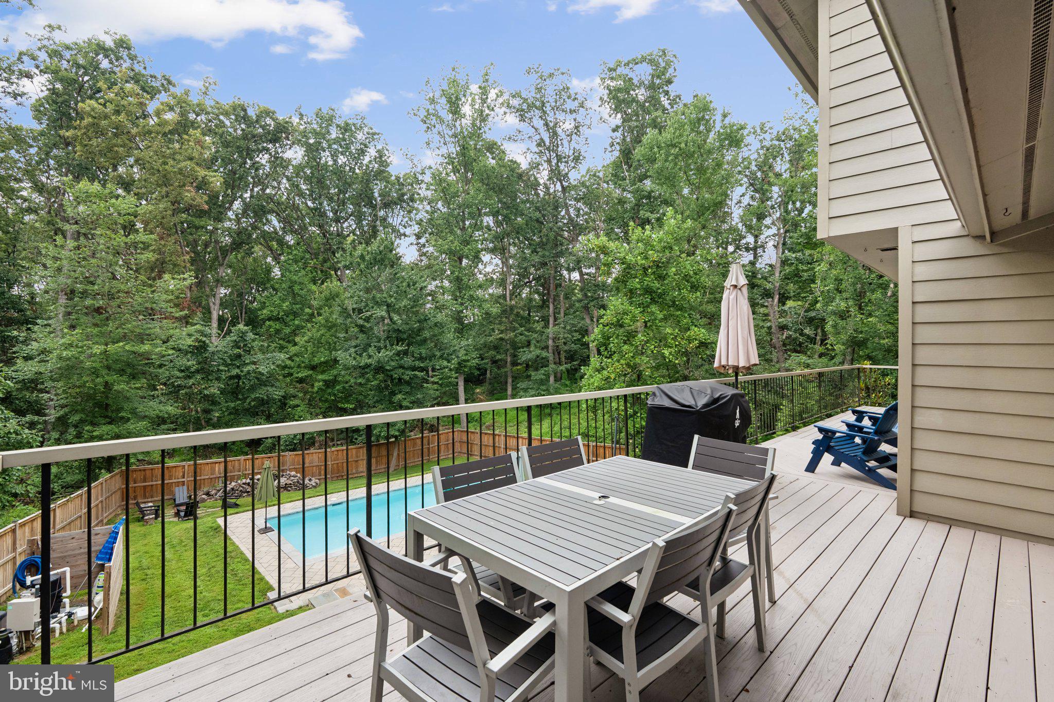 WOLF TRAP WOODS - Residential