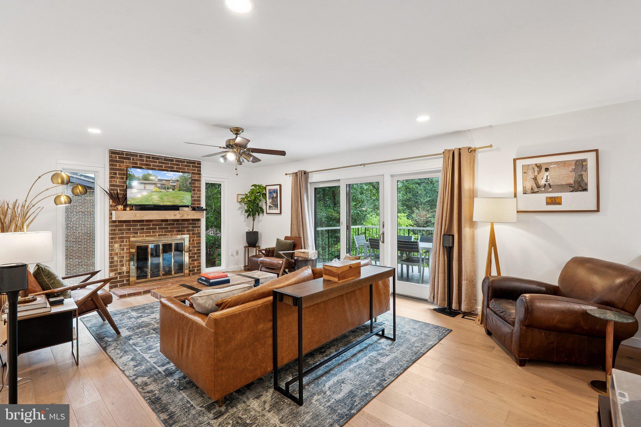 WOLF TRAP WOODS - Residential