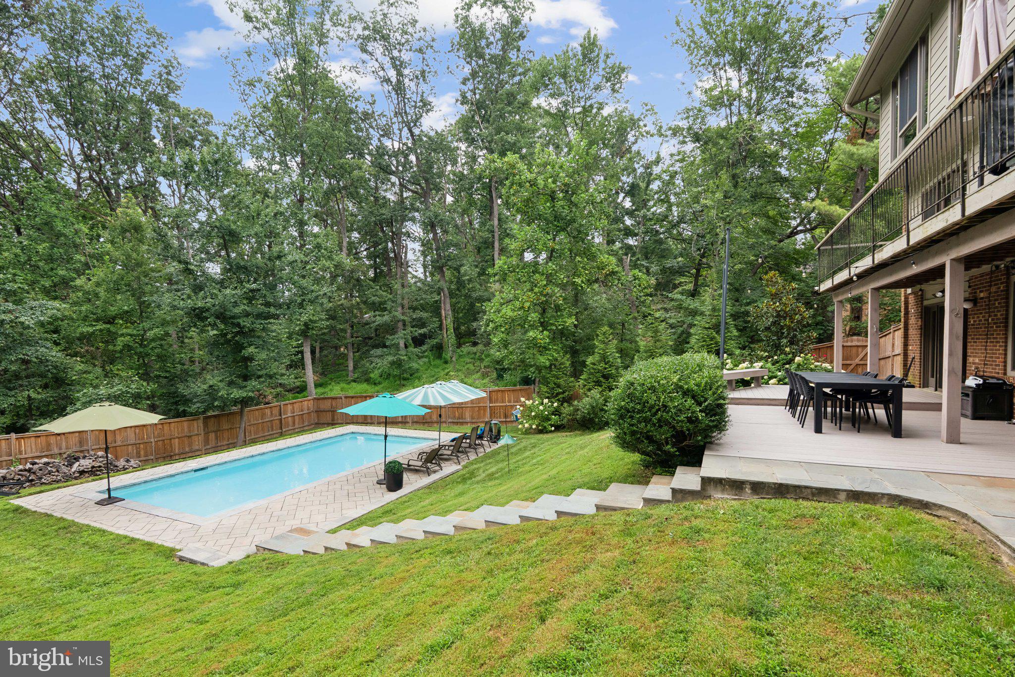 WOLF TRAP WOODS - Residential