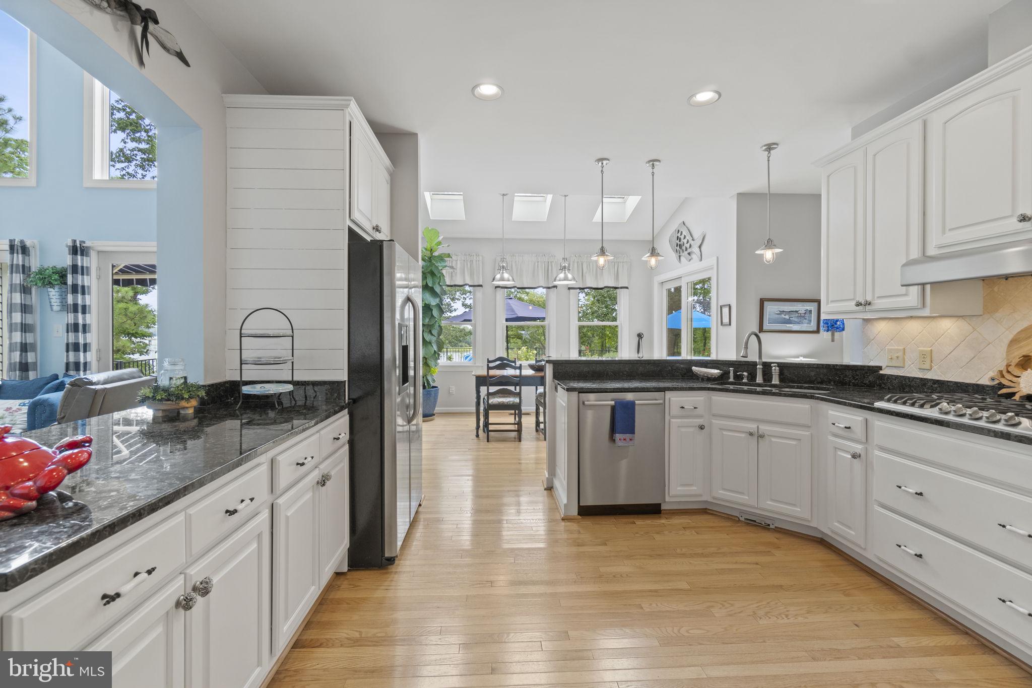 THOMPSON RIDGE - Residential