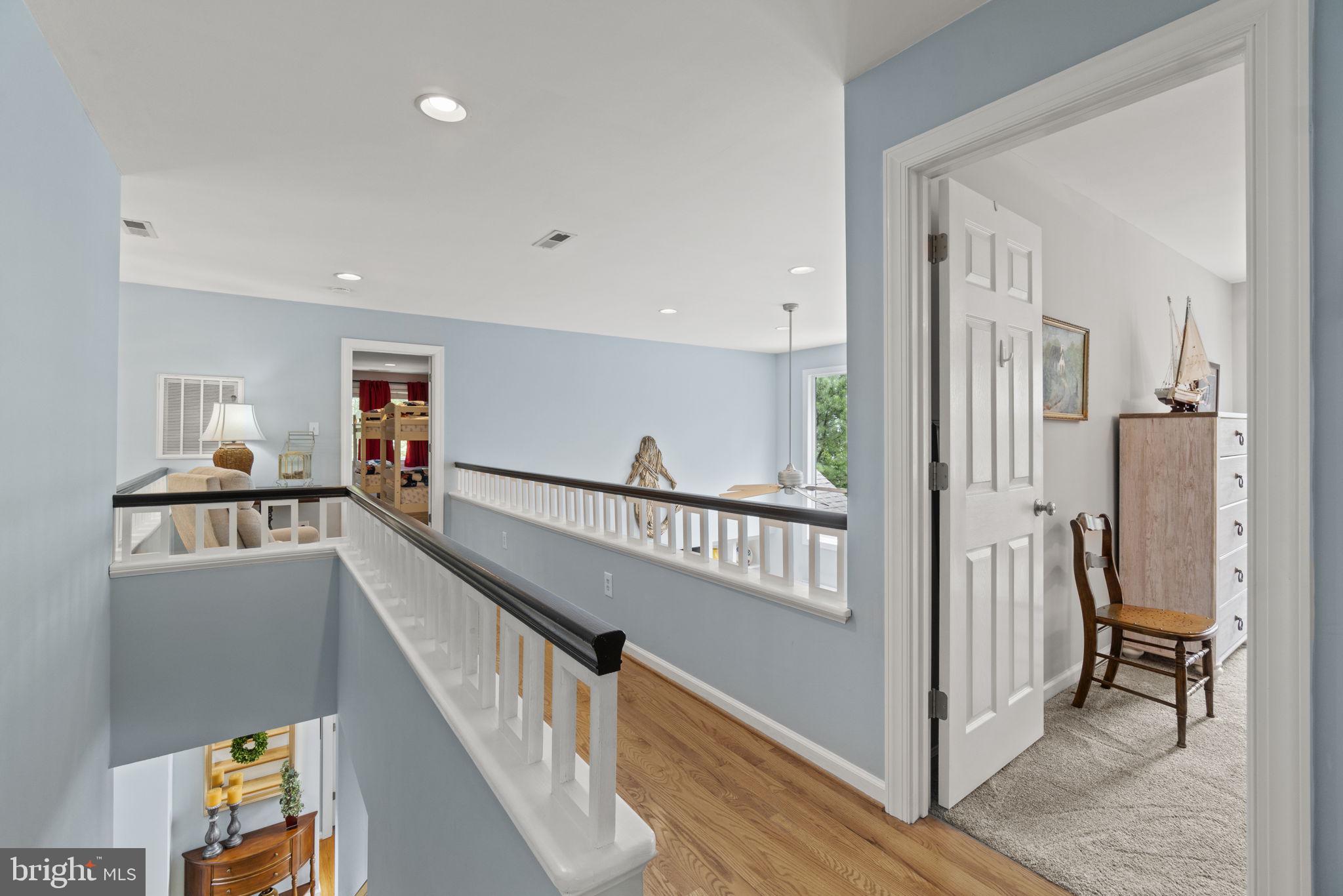 THOMPSON RIDGE - Residential