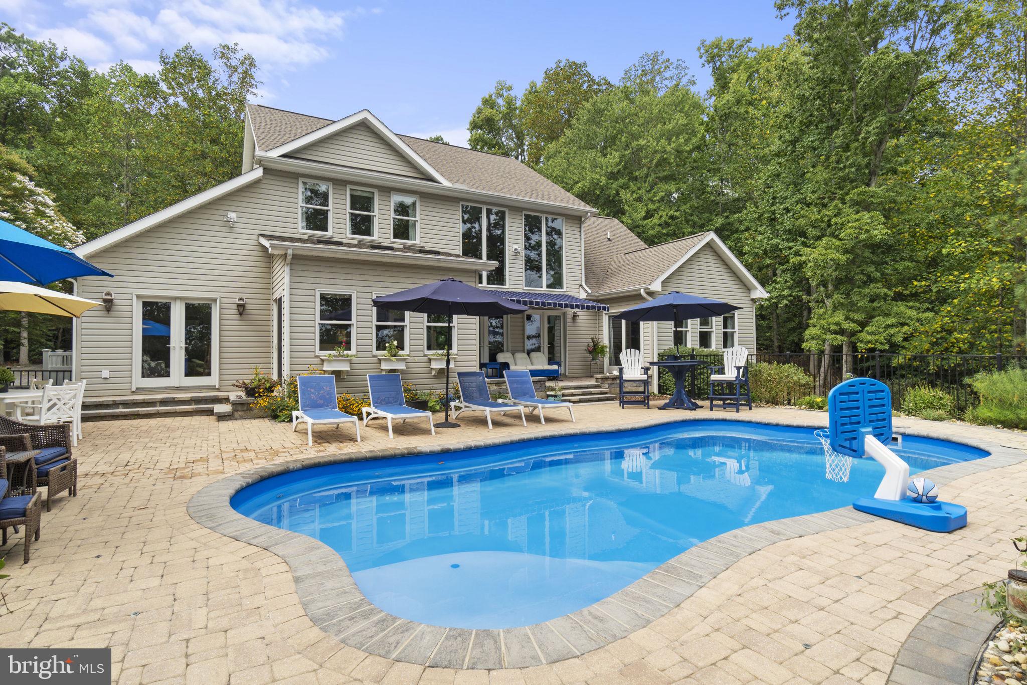 THOMPSON RIDGE - Residential