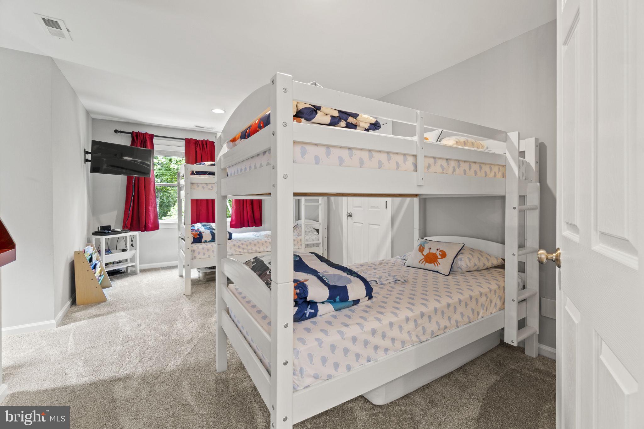 THOMPSON RIDGE - Residential