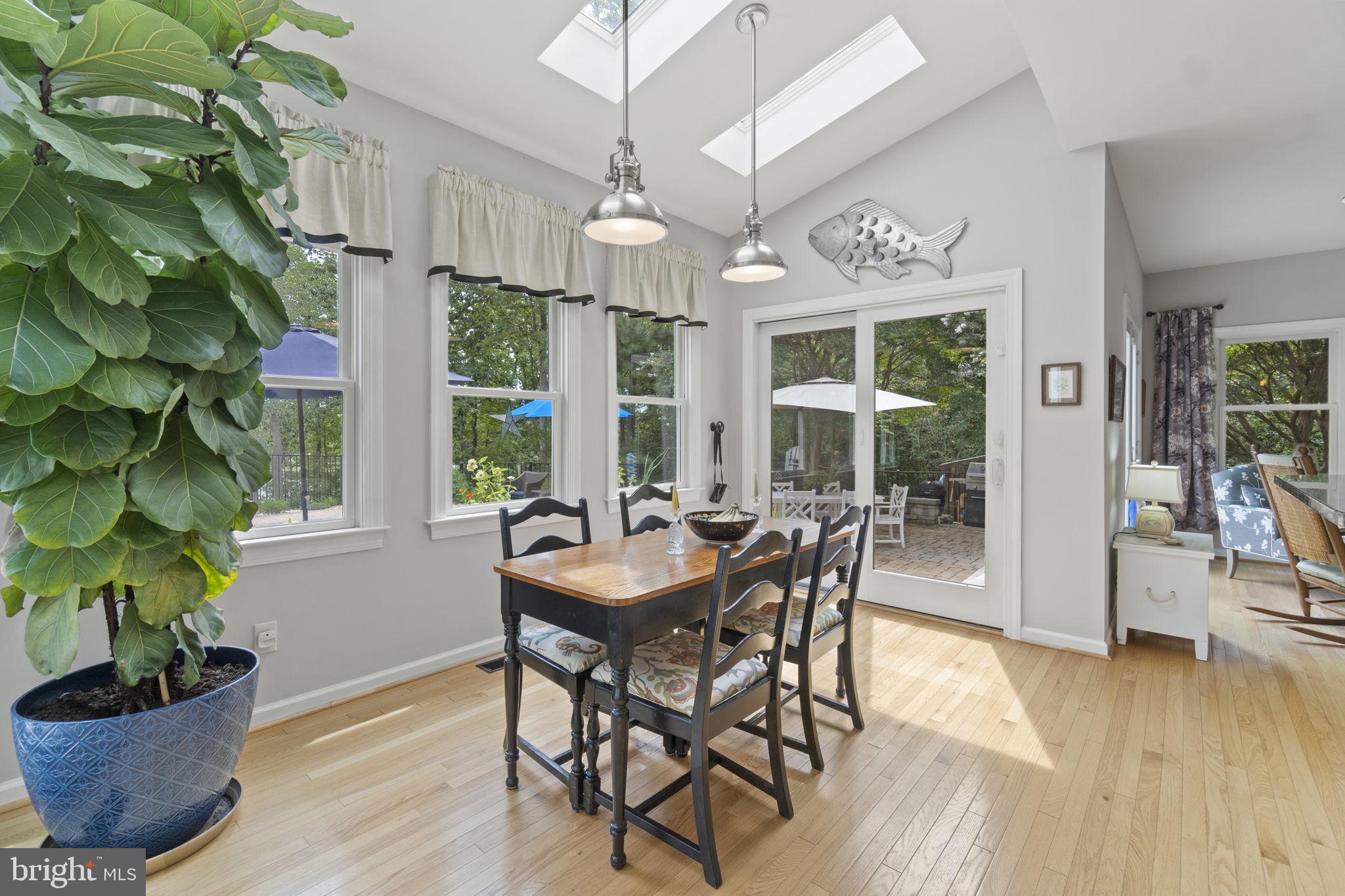 THOMPSON RIDGE - Residential