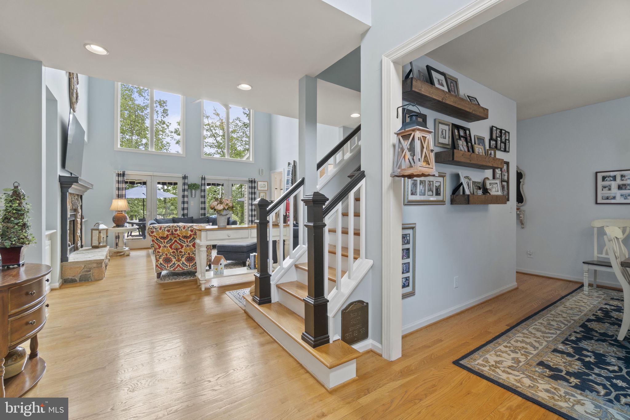 THOMPSON RIDGE - Residential