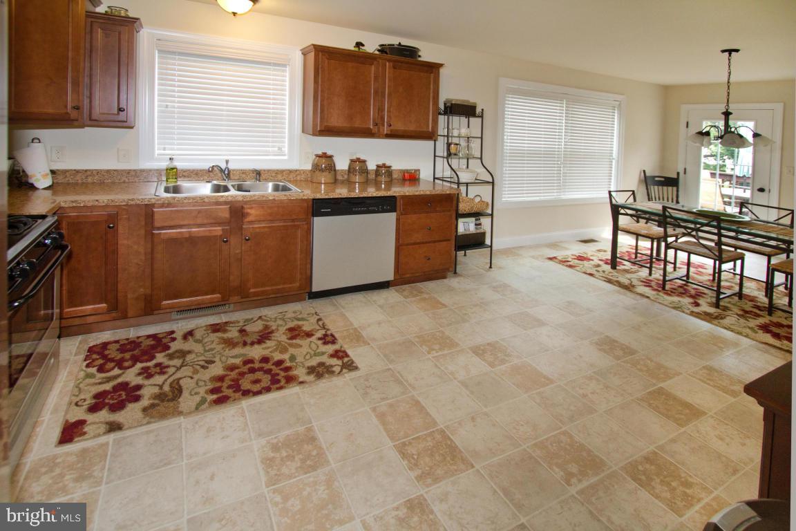 LAKES AT DONEGAL SPRINGS - Residential