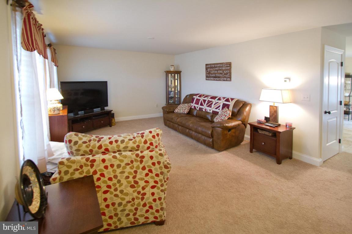 LAKES AT DONEGAL SPRINGS - Residential