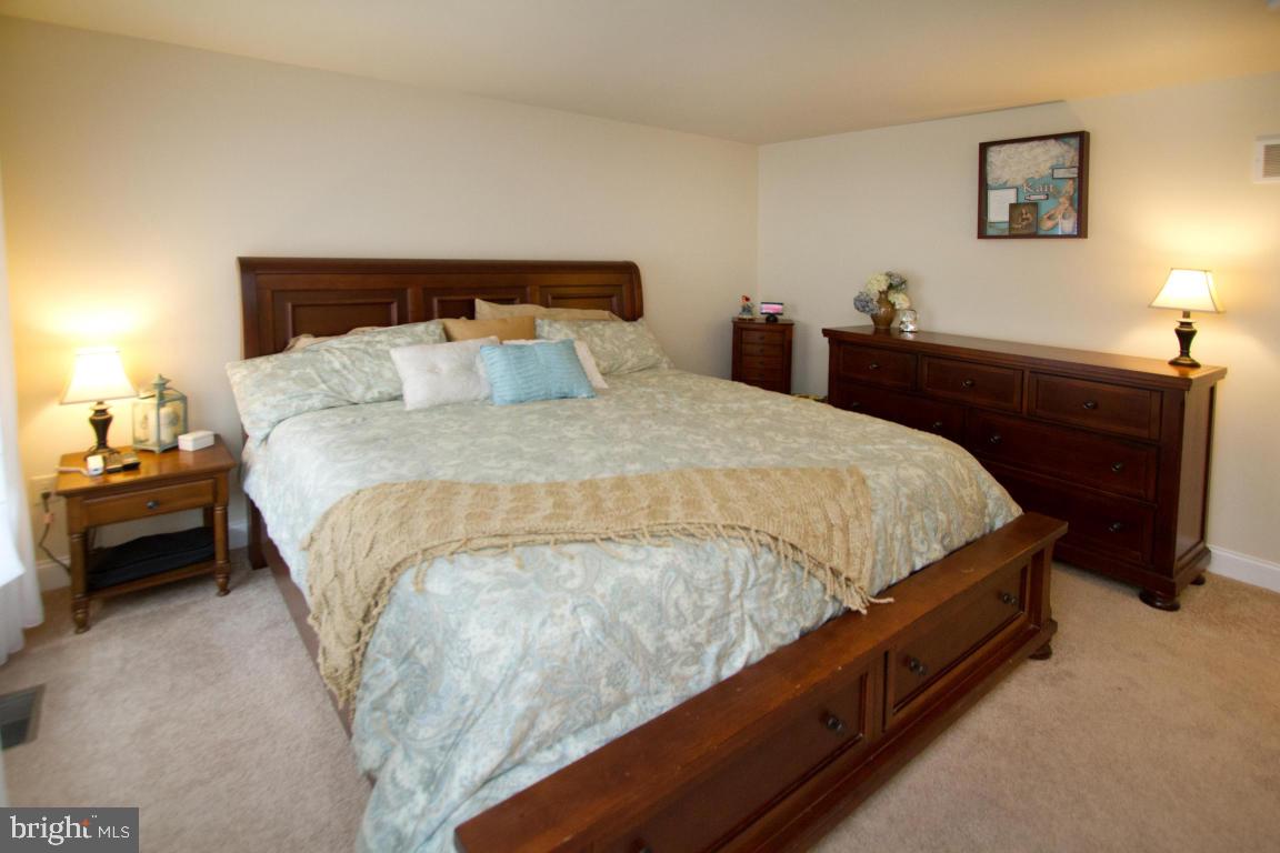 LAKES AT DONEGAL SPRINGS - Residential