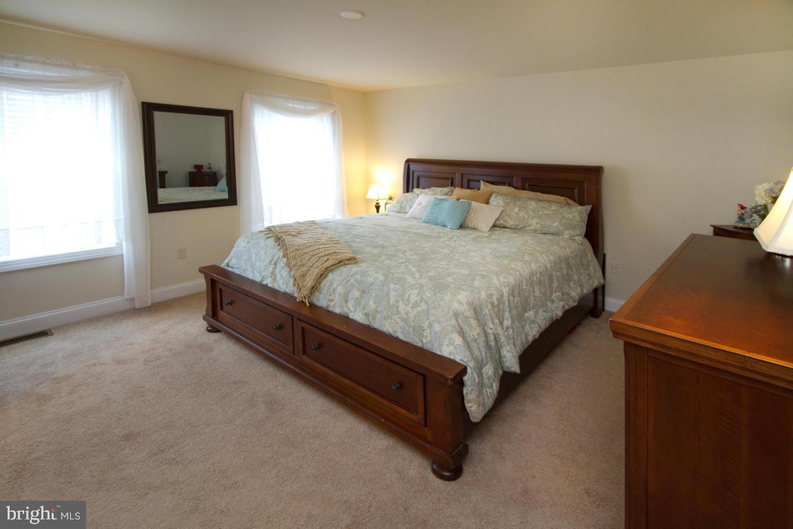 LAKES AT DONEGAL SPRINGS - Residential