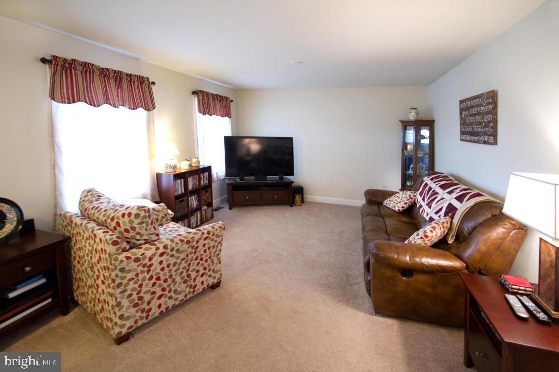LAKES AT DONEGAL SPRINGS - Residential