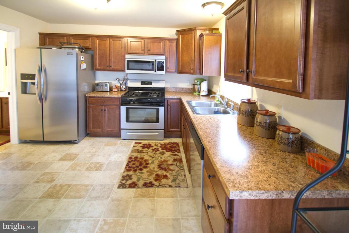 LAKES AT DONEGAL SPRINGS - Residential