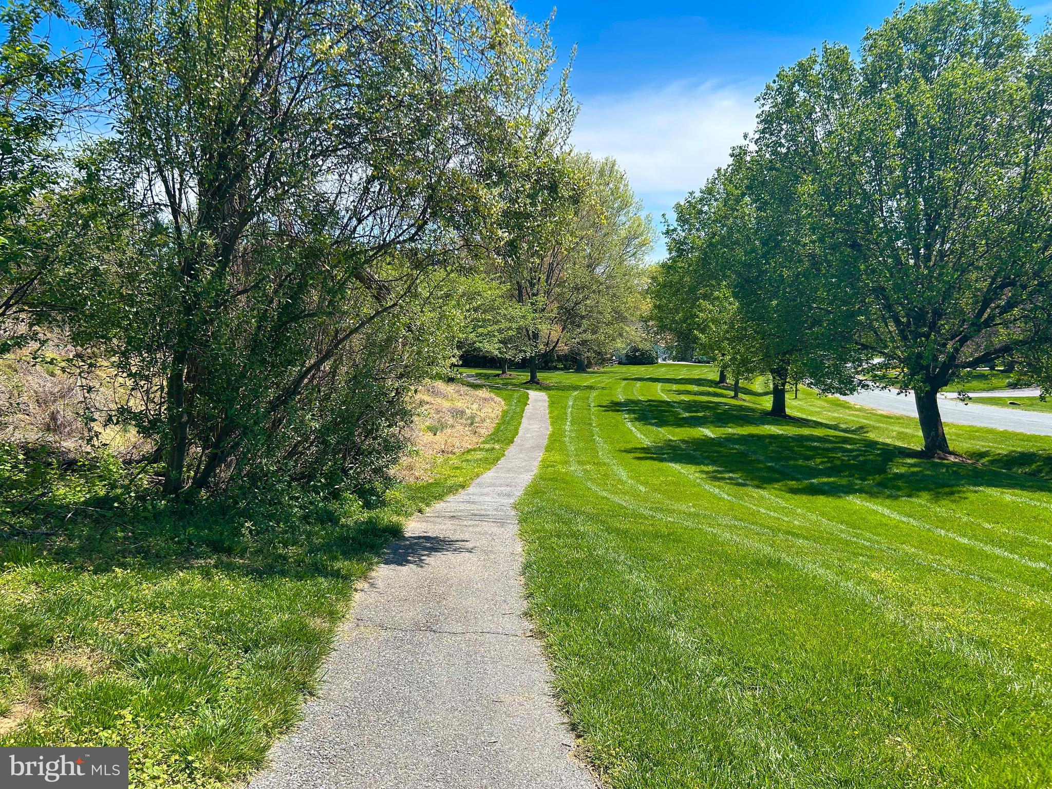 NAPLES MANOR - Residential