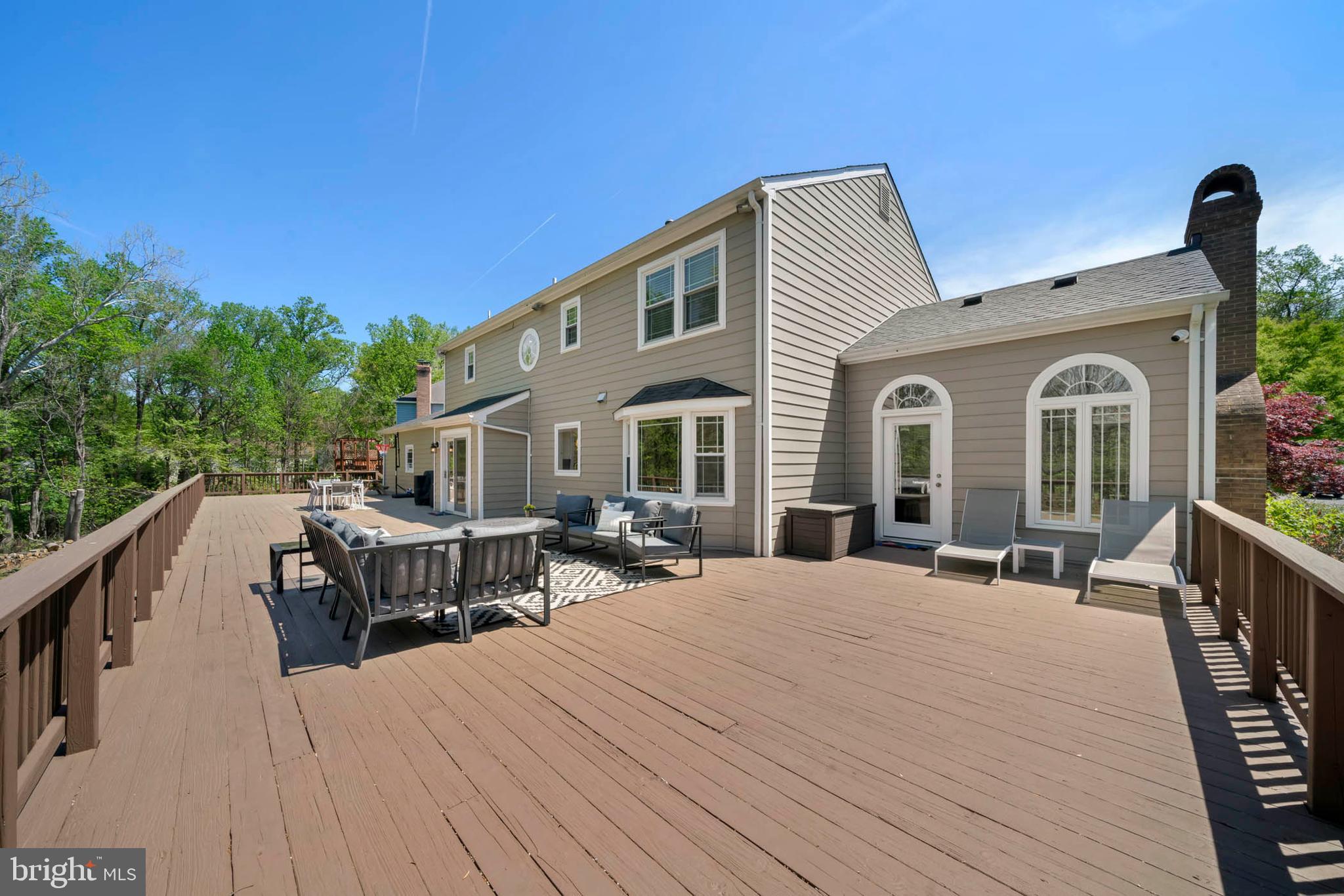 NAPLES MANOR - Residential