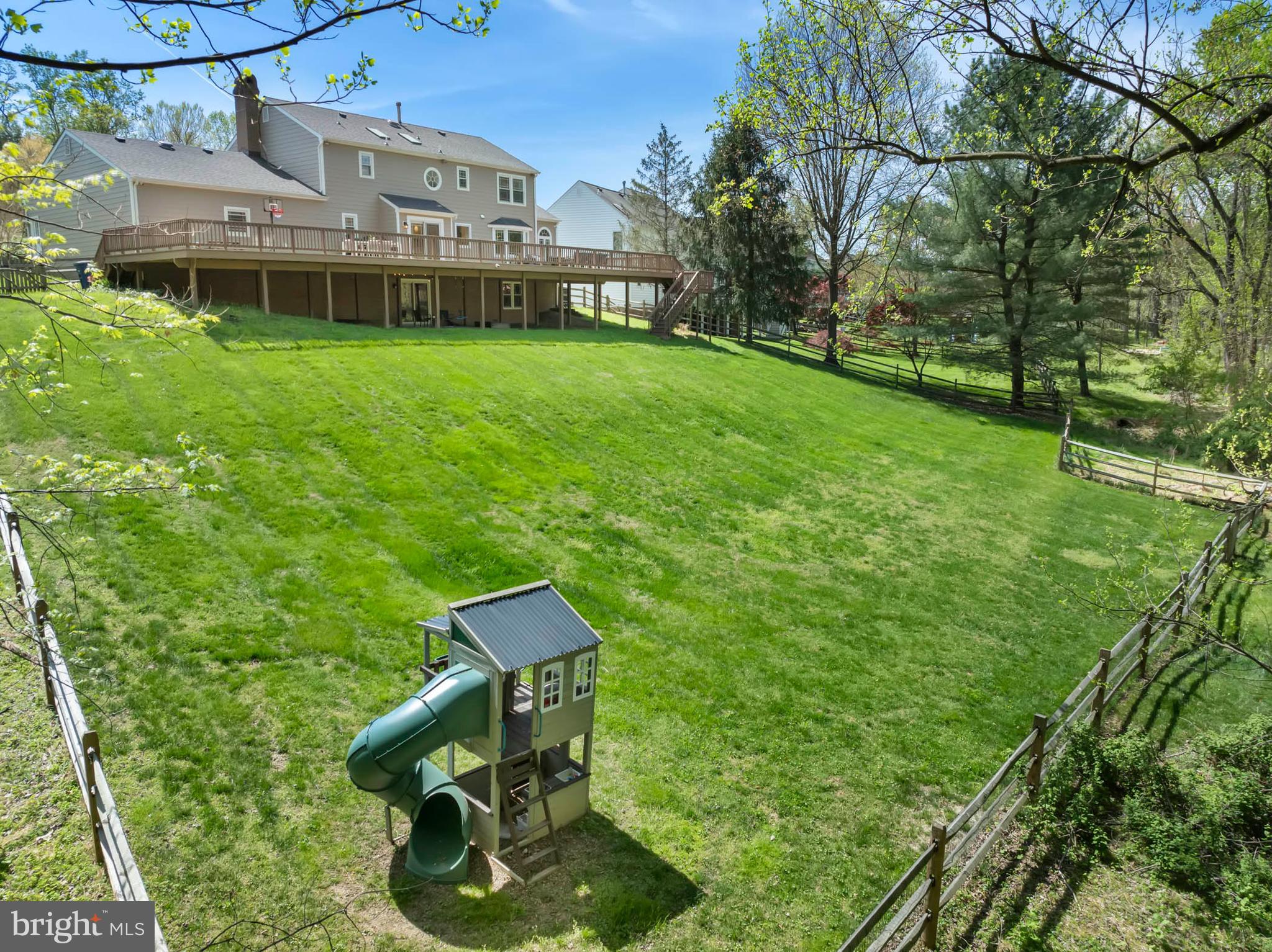 NAPLES MANOR - Residential