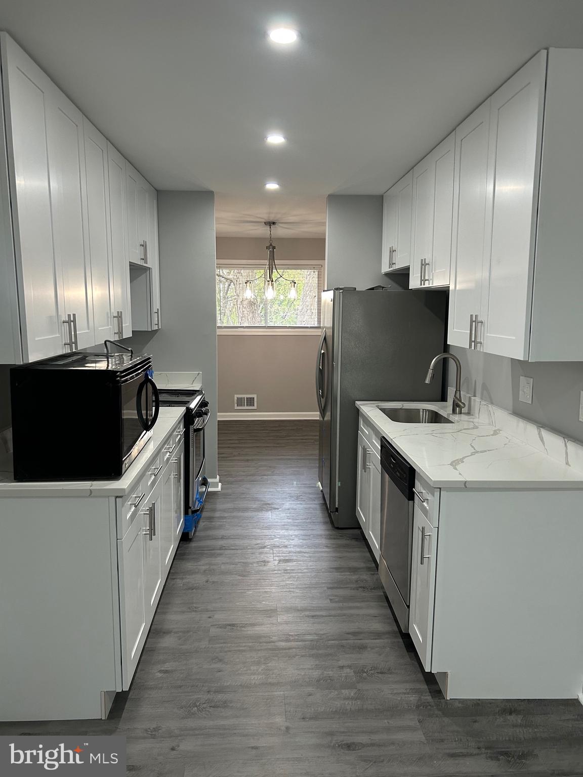 WHITFIELD WOODS - Residential Lease