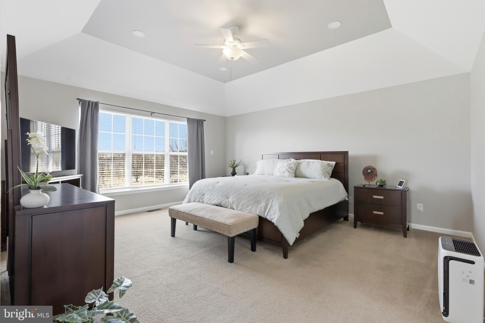 MEADOW RUN - Residential