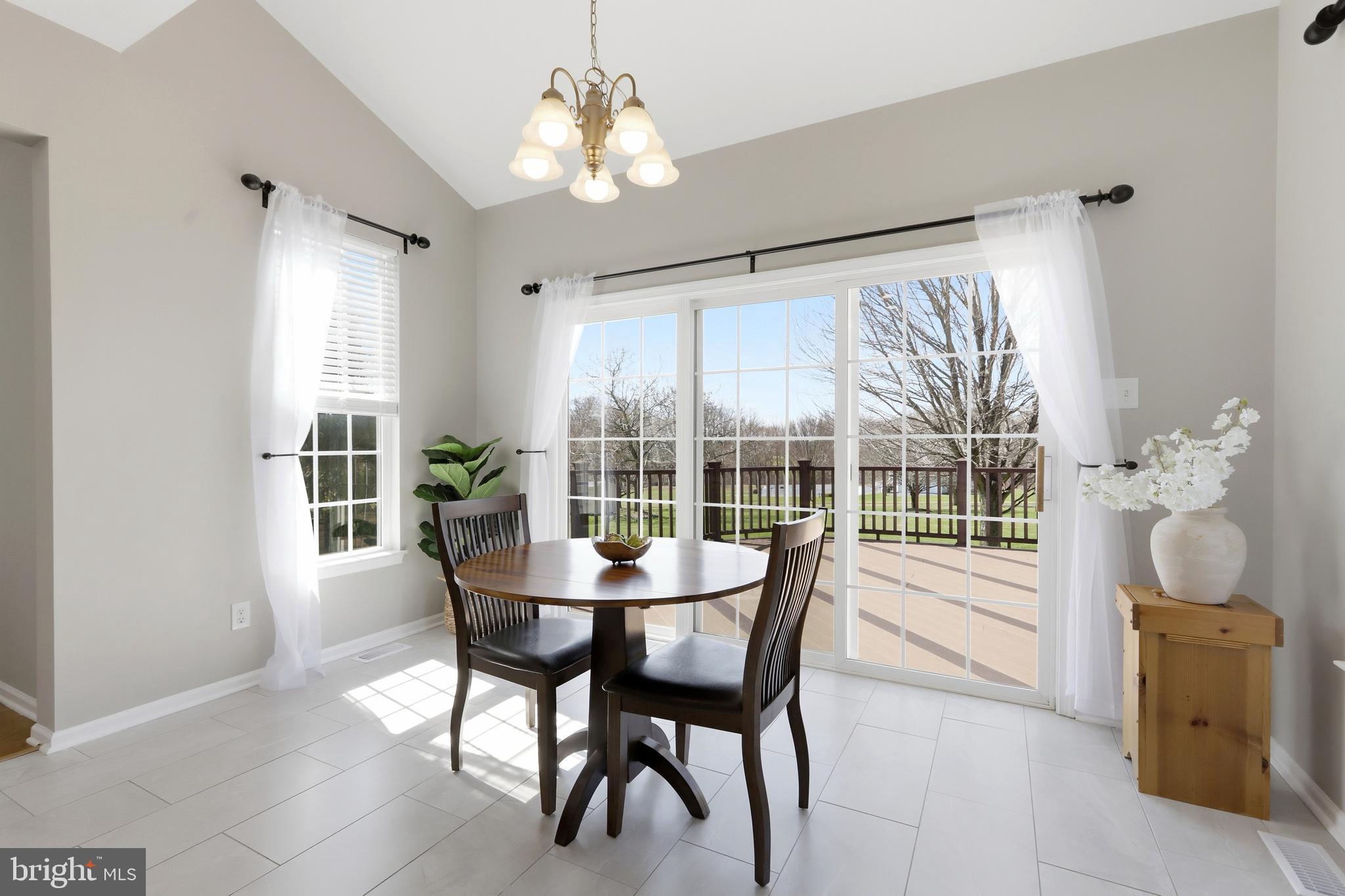 MEADOW RUN - Residential