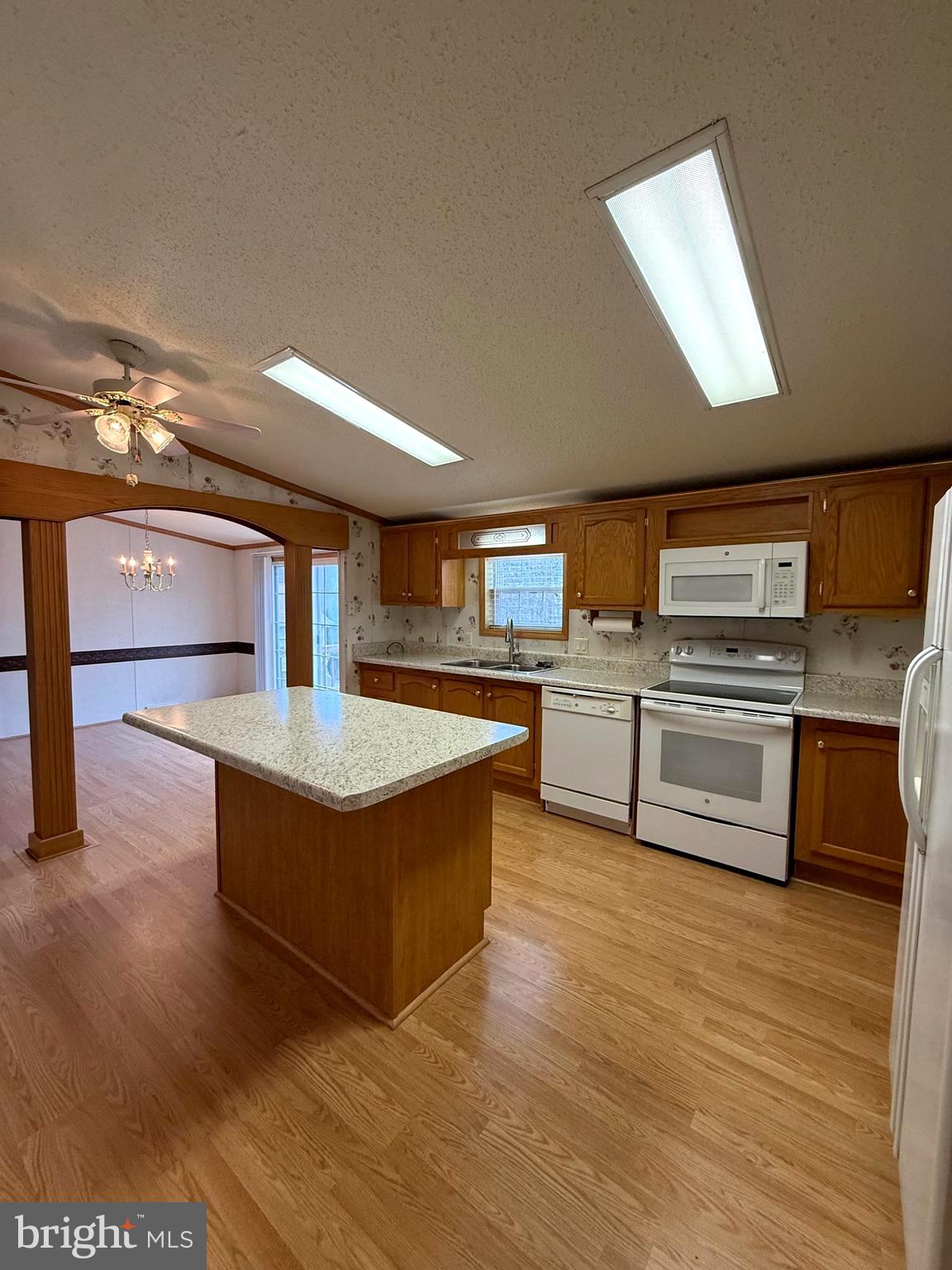 GRAND VIEW ESTATES - Residential