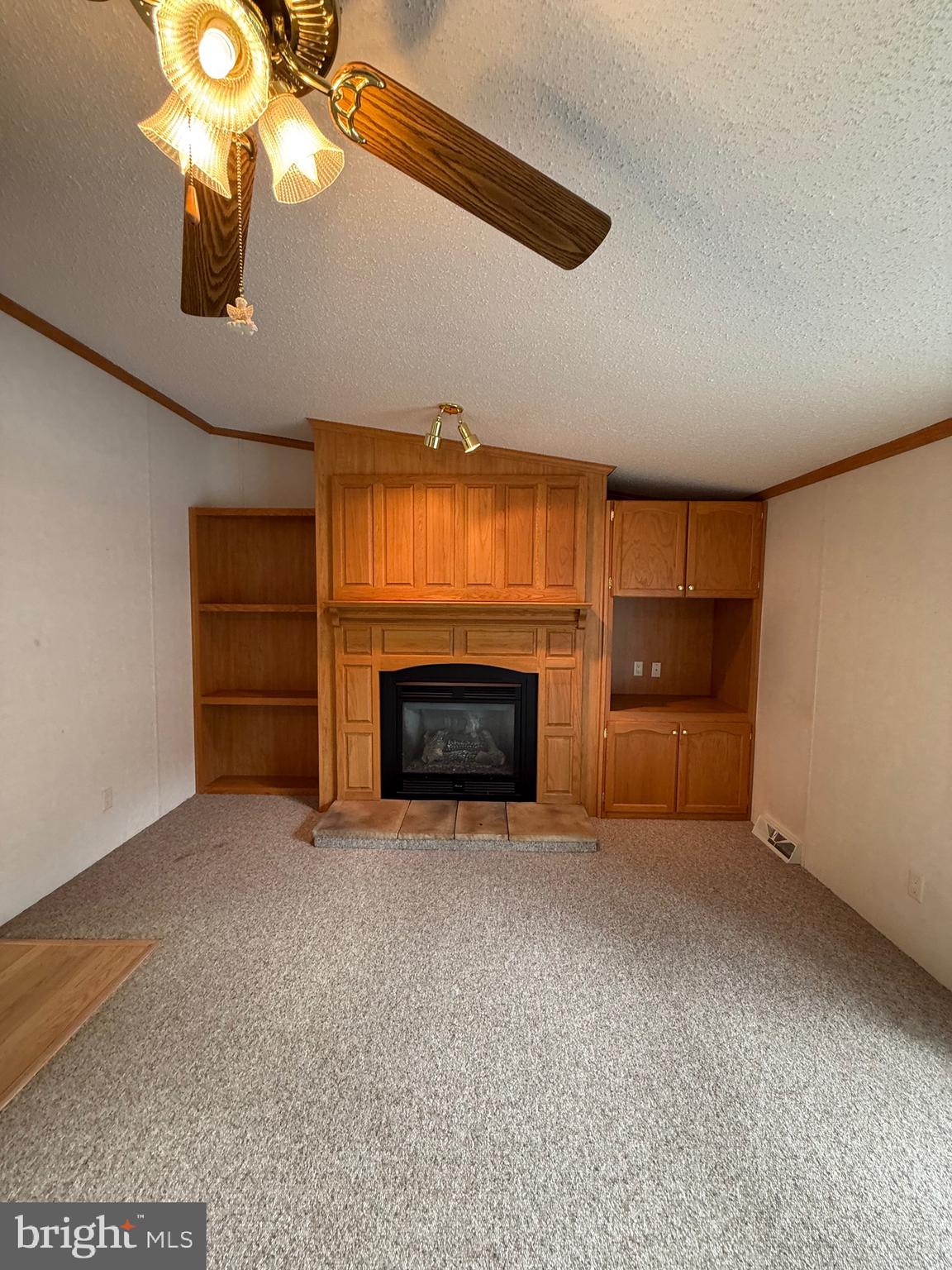 GRAND VIEW ESTATES - Residential