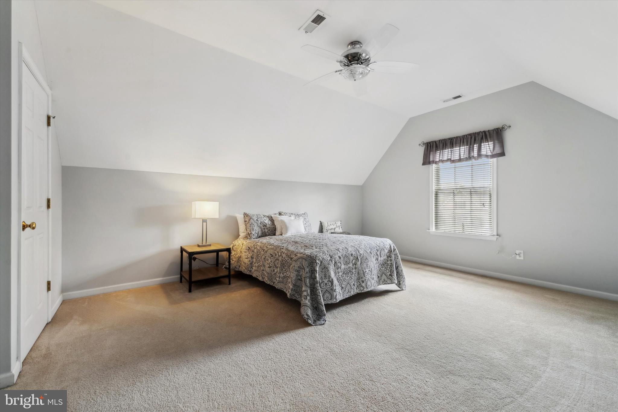 VALLEY GREEN - Residential