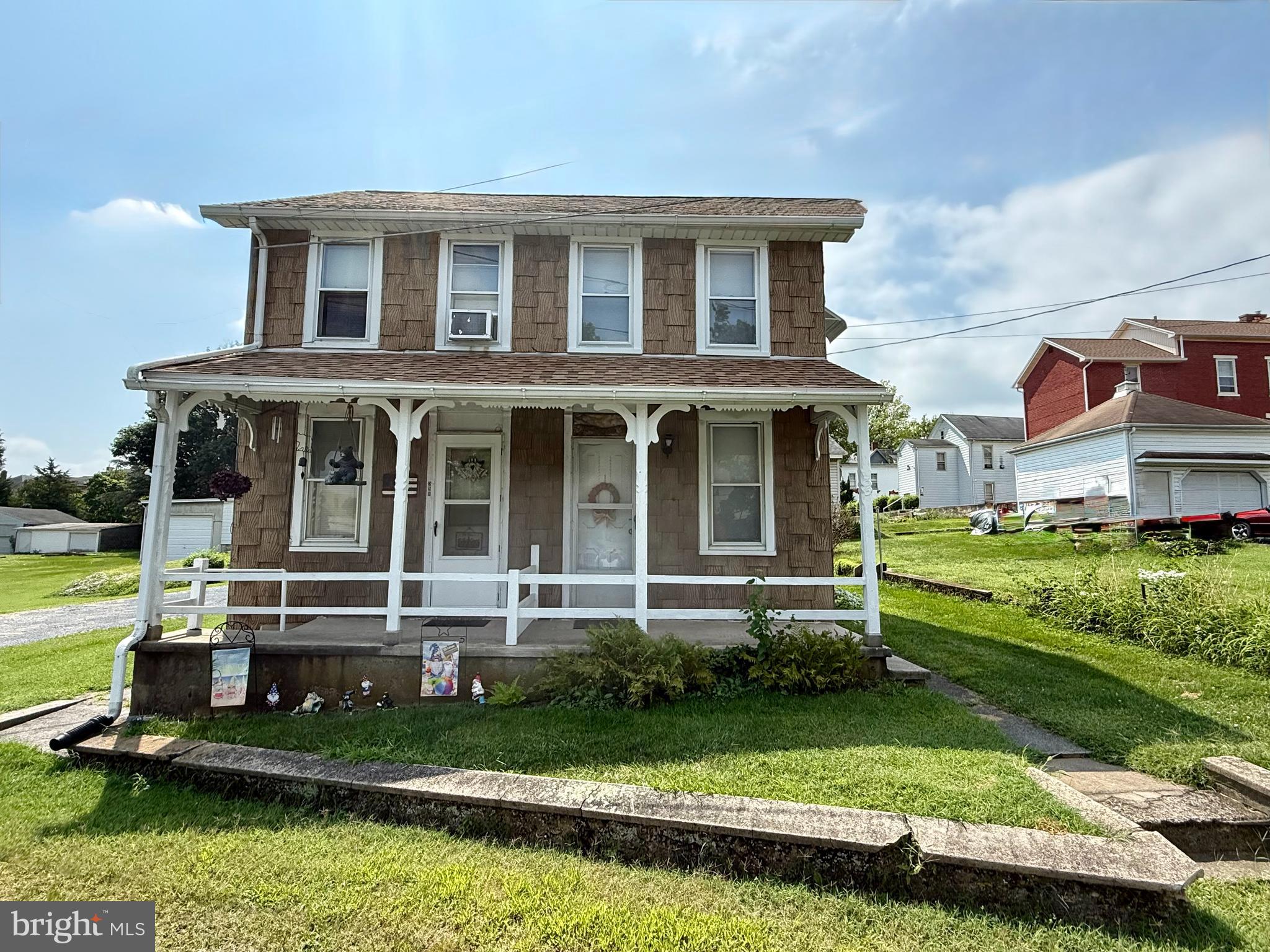 35 WOODROW AVENUE