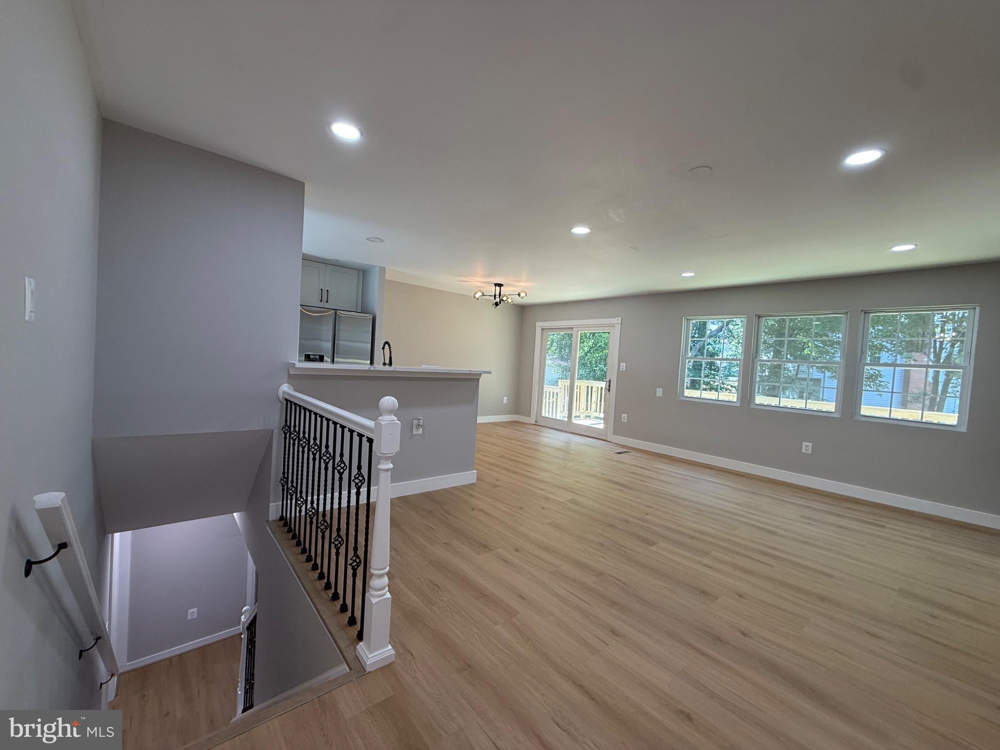 7907 COLORADO SPRINGS DRIVE